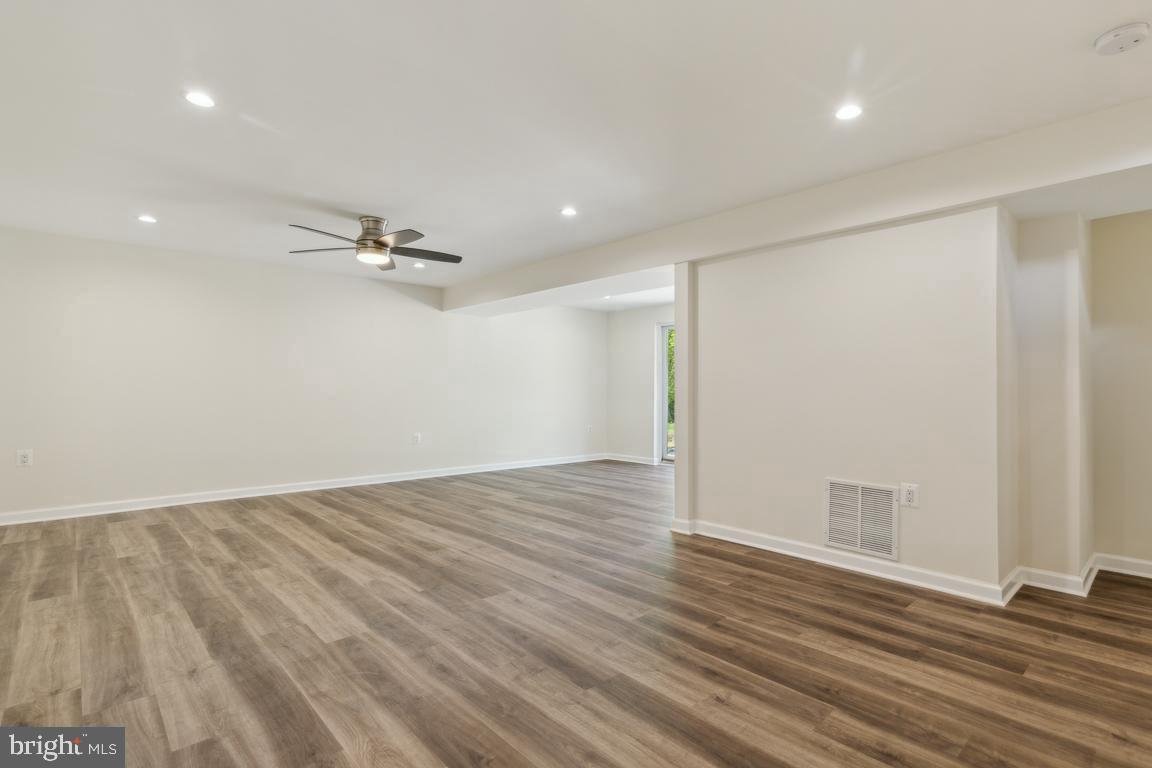 CLOVERDALE - Residential Lease