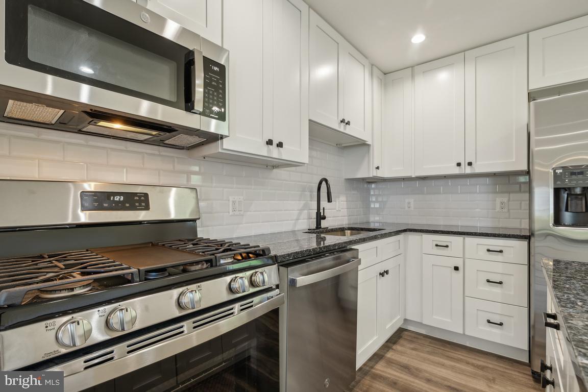 CLOVERDALE - Residential Lease