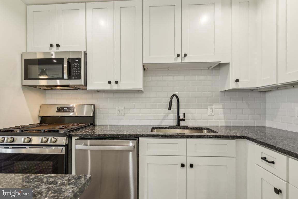 CLOVERDALE - Residential Lease