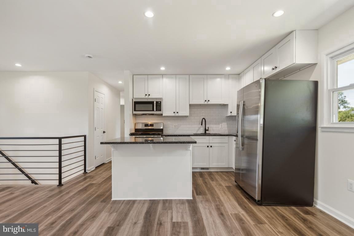 CLOVERDALE - Residential Lease