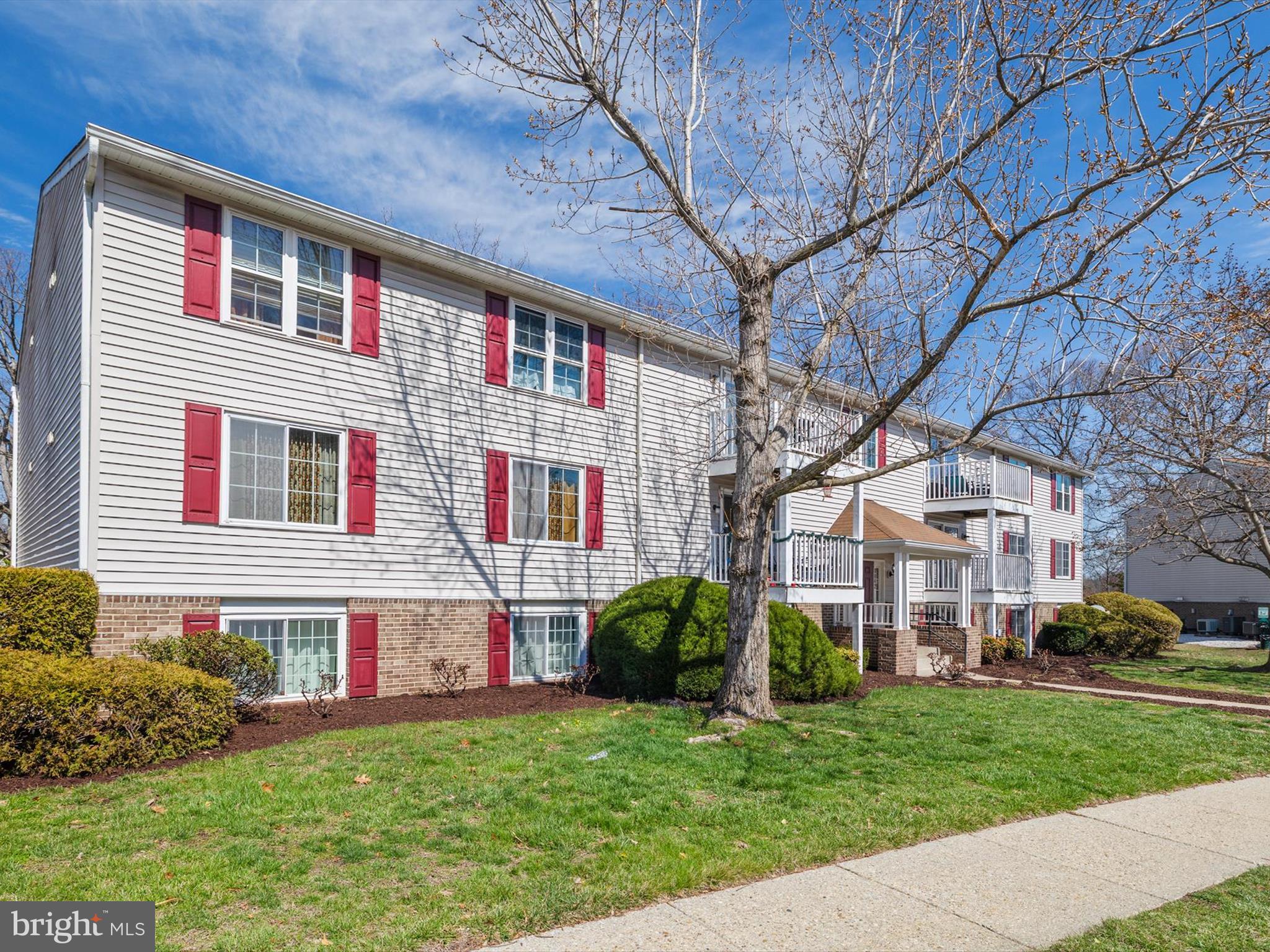 CHESTERFIELD GARDEN CONDOMINIUM - Residential