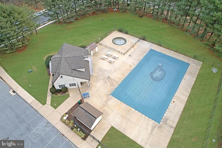 CHESTERFIELD GARDEN CONDOMINIUM - Residential