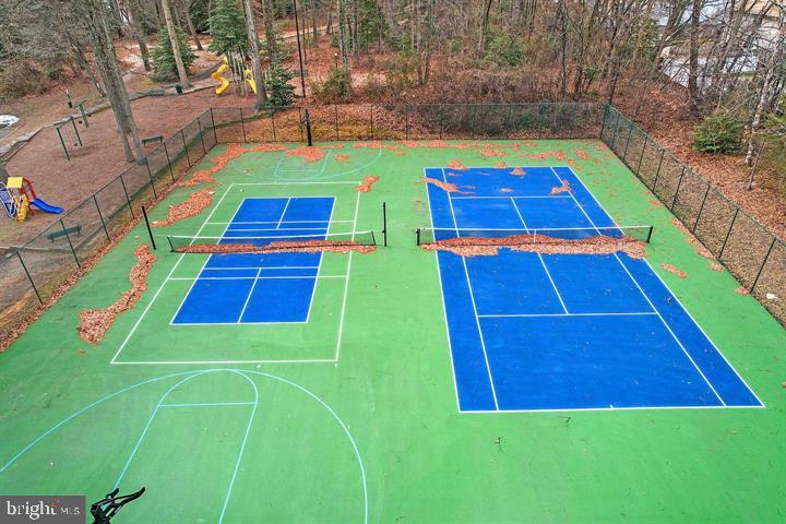 CHESTERFIELD GARDEN CONDOMINIUM - Residential