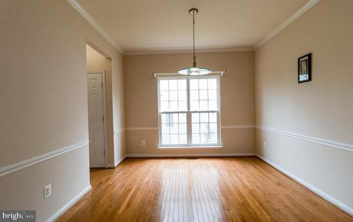 SIGNATURE AT BROADLANDS - Residential Lease