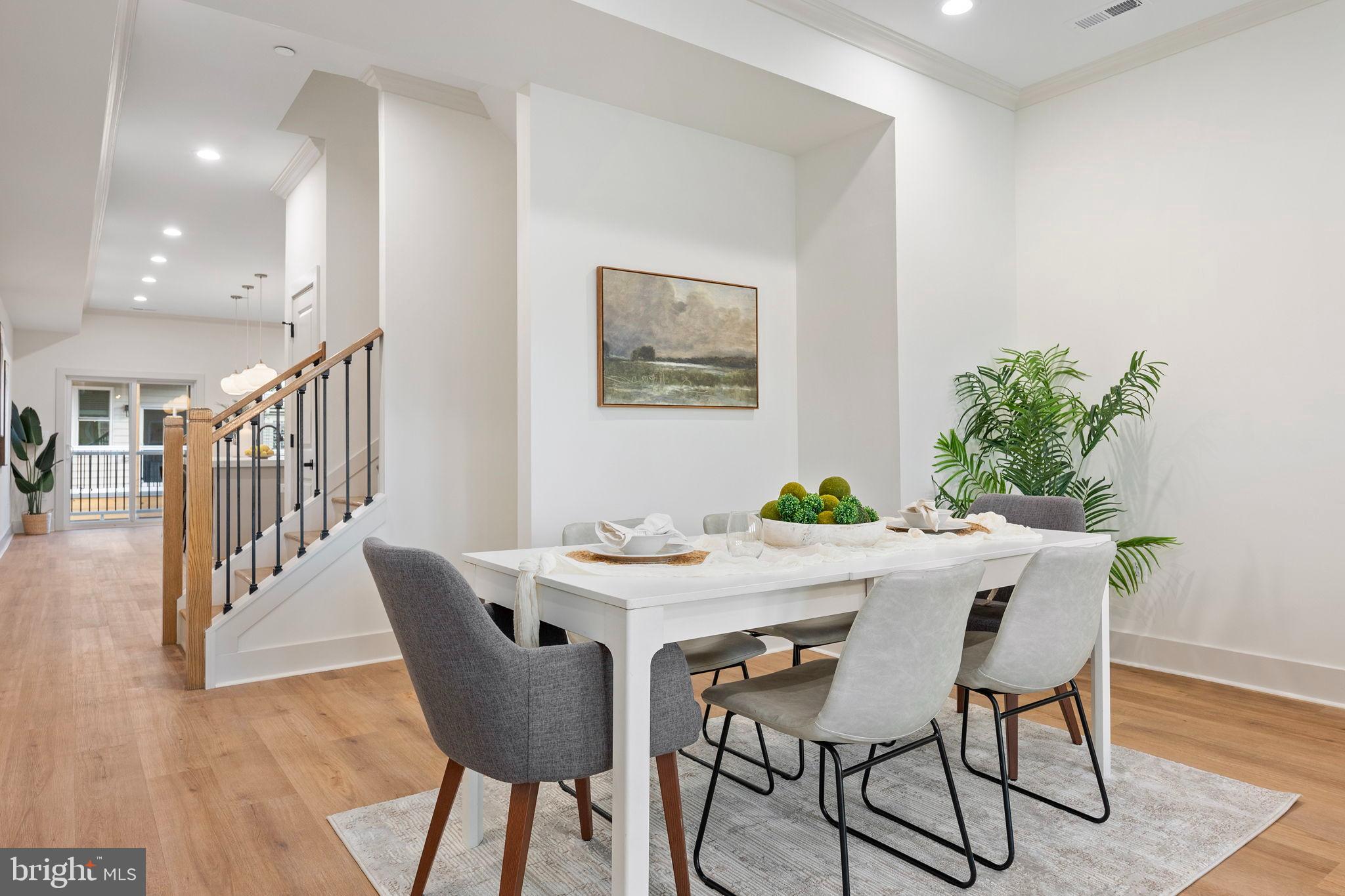 LOCUST POINT - Residential