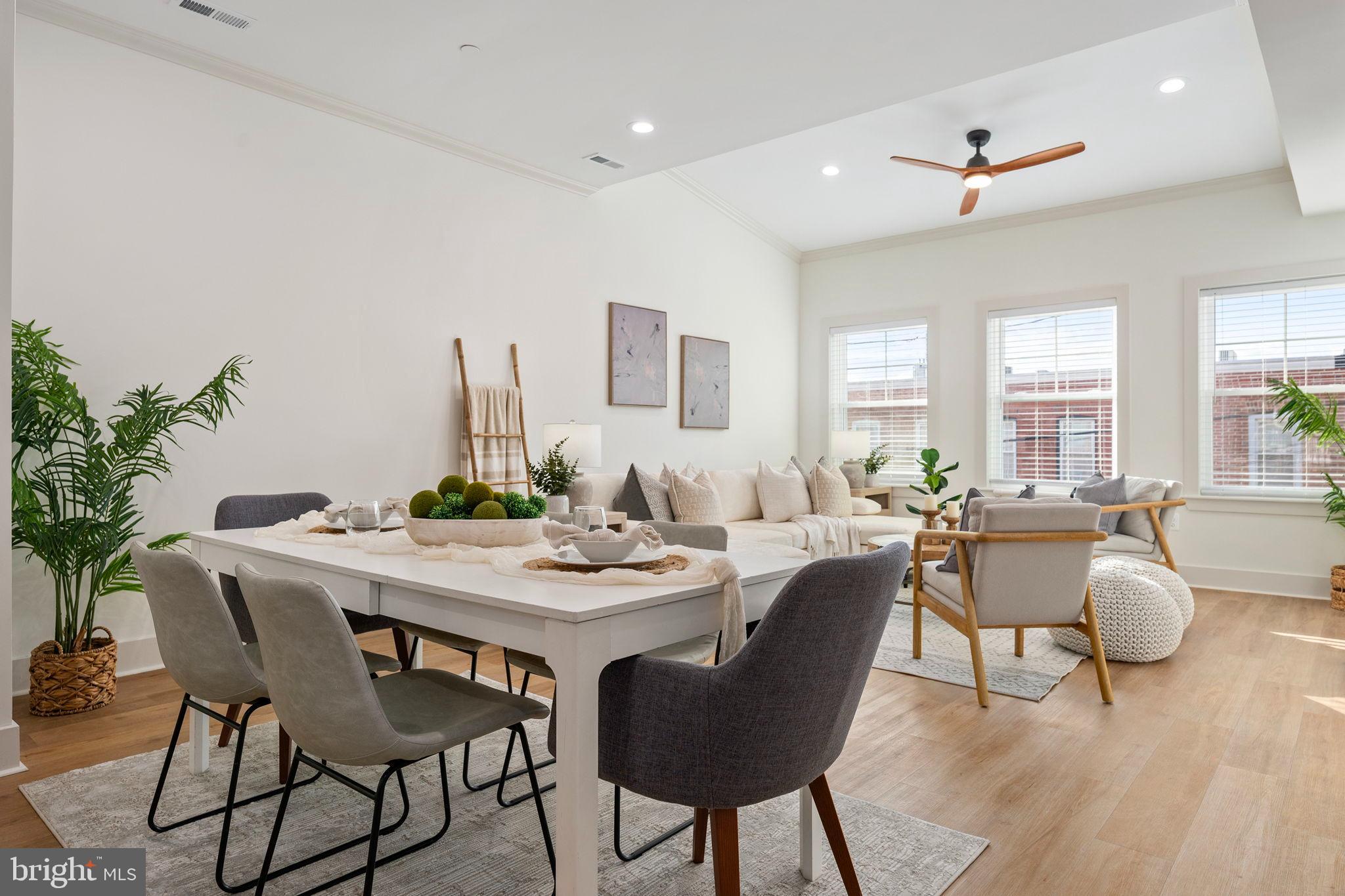 LOCUST POINT - Residential