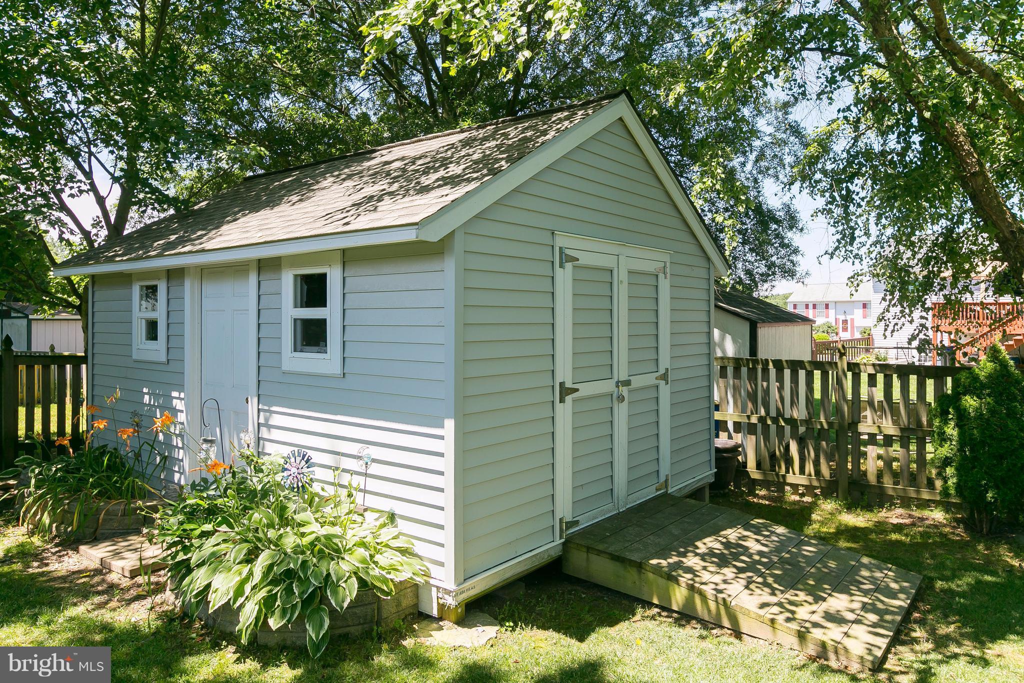 WOODBRIDGE CENTER - Residential