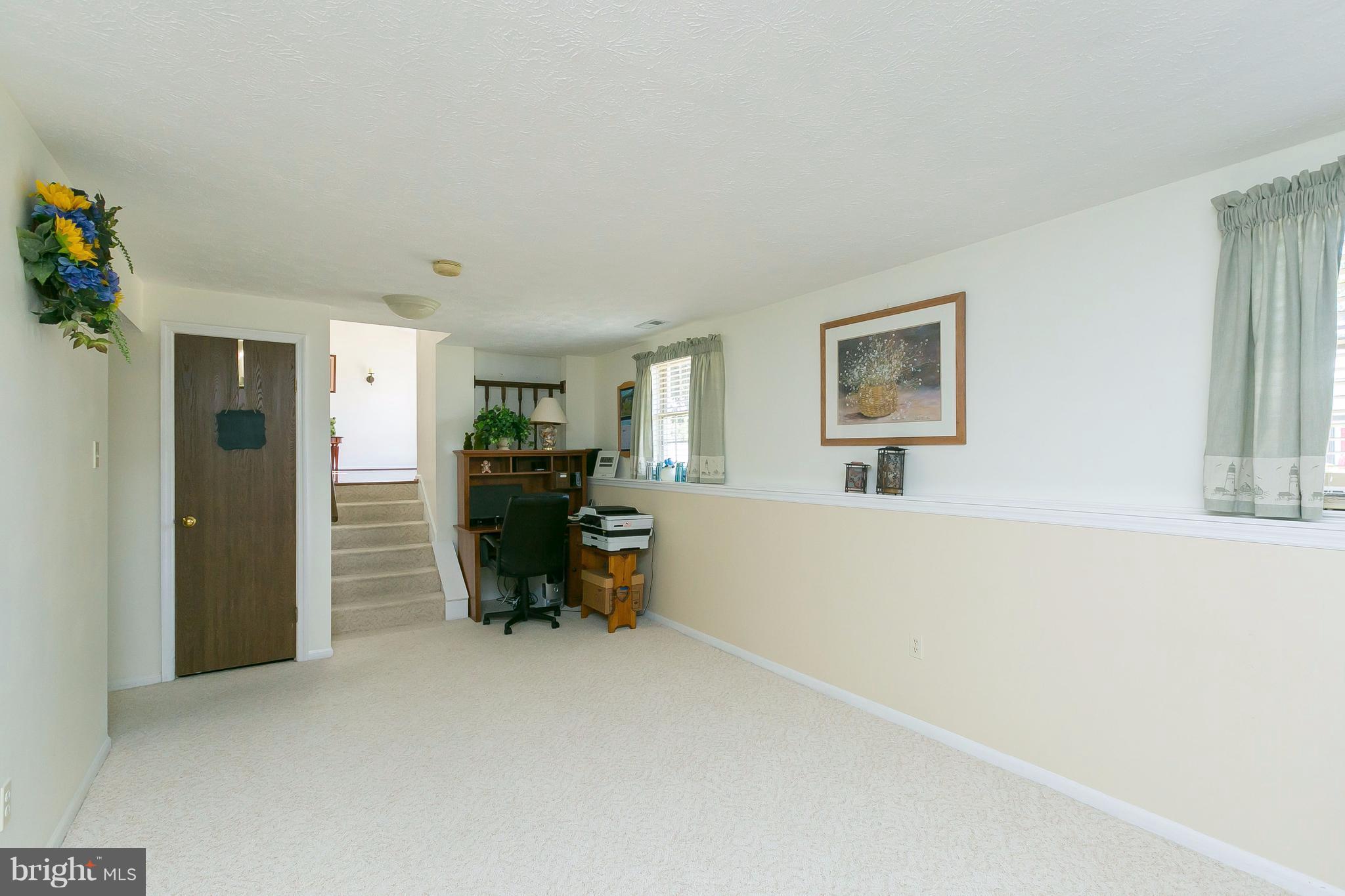 WOODBRIDGE CENTER - Residential