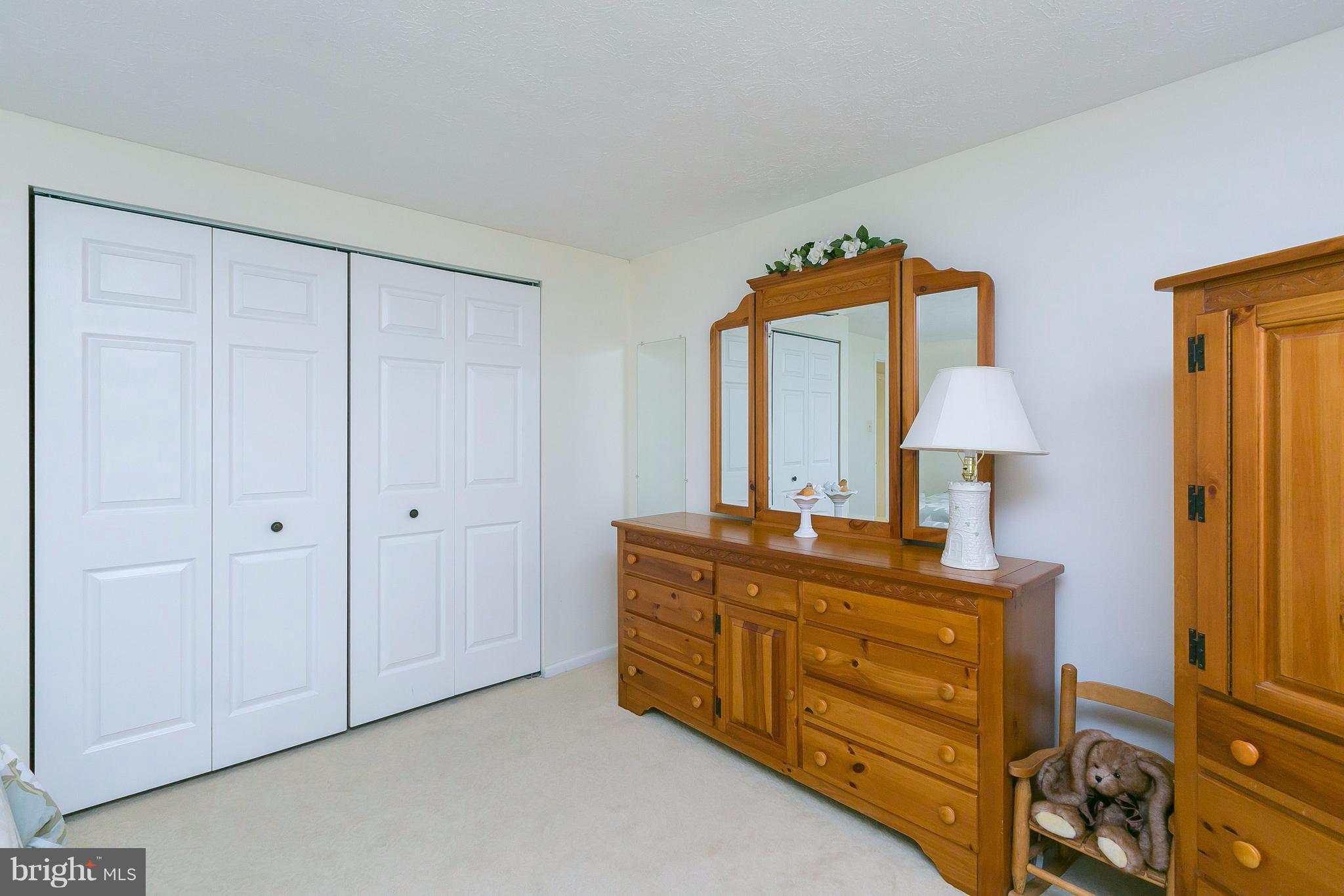 WOODBRIDGE CENTER - Residential