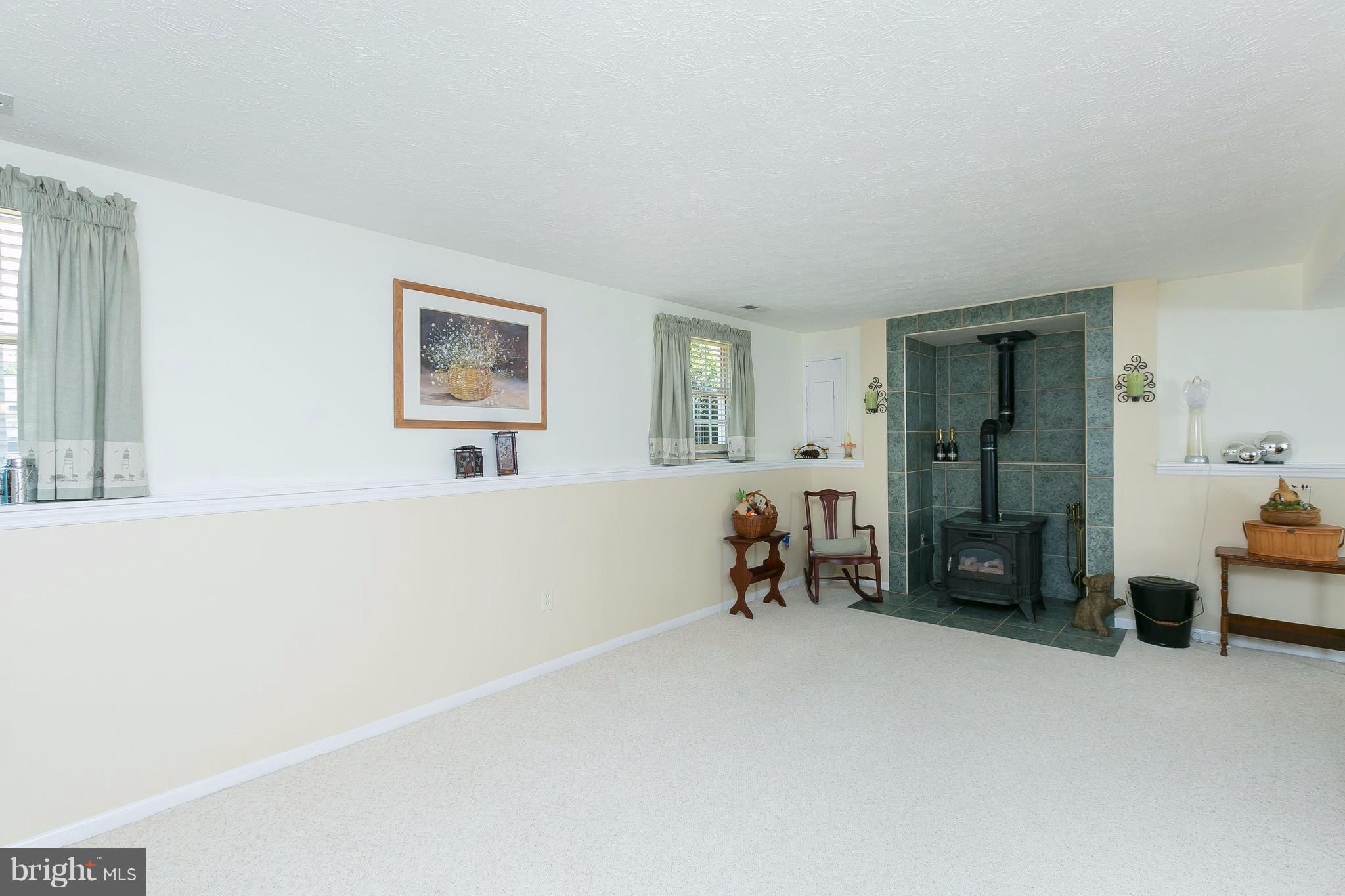 WOODBRIDGE CENTER - Residential