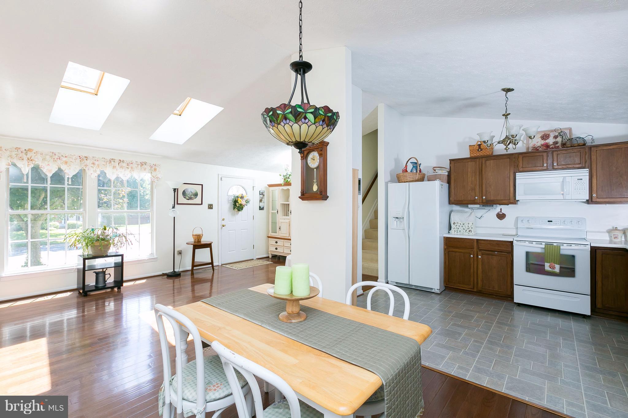 WOODBRIDGE CENTER - Residential