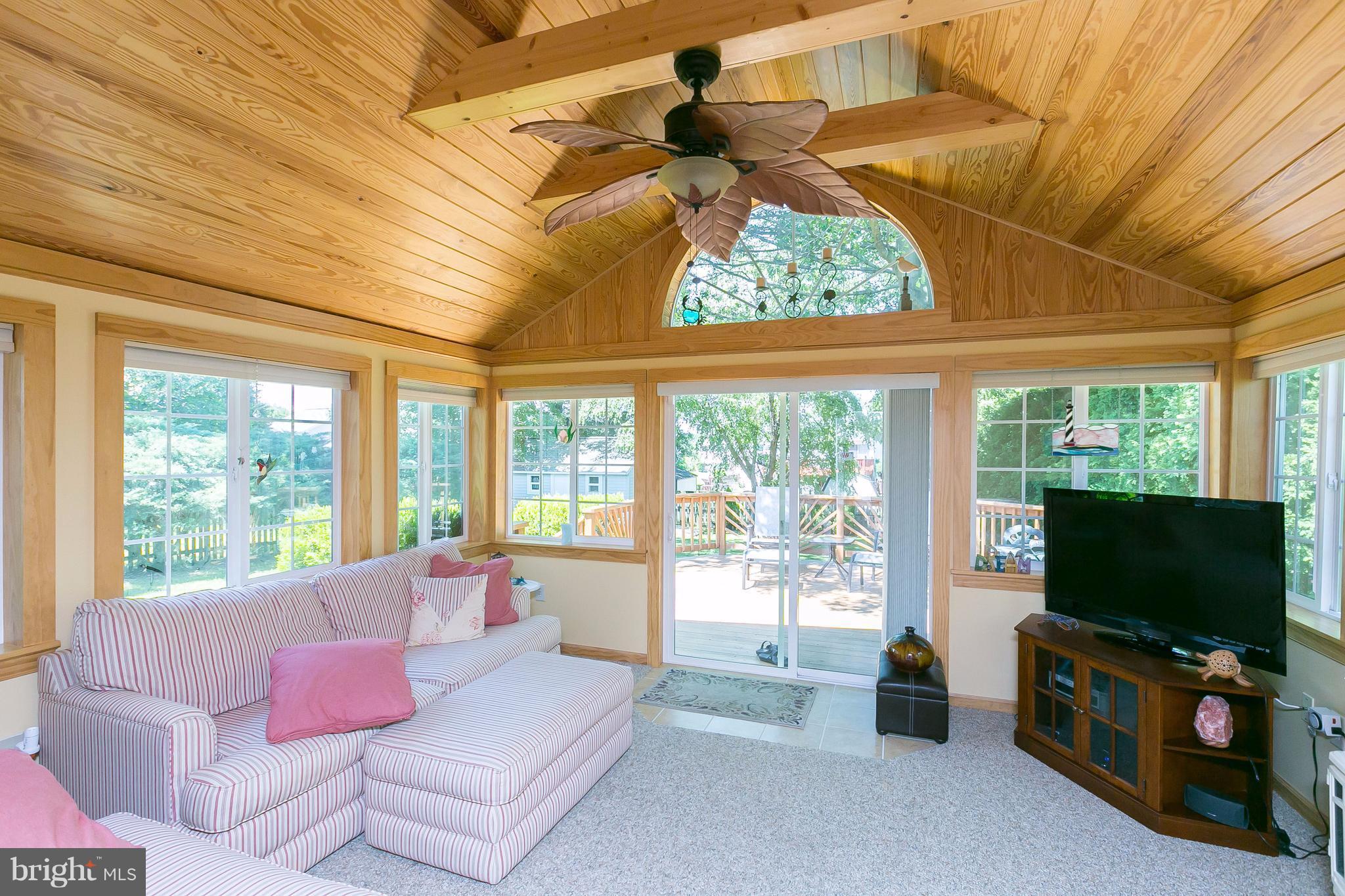 WOODBRIDGE CENTER - Residential