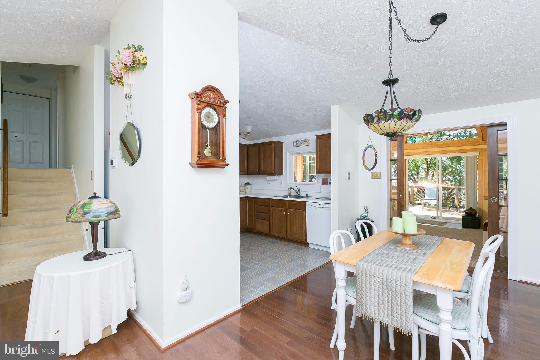 WOODBRIDGE CENTER - Residential