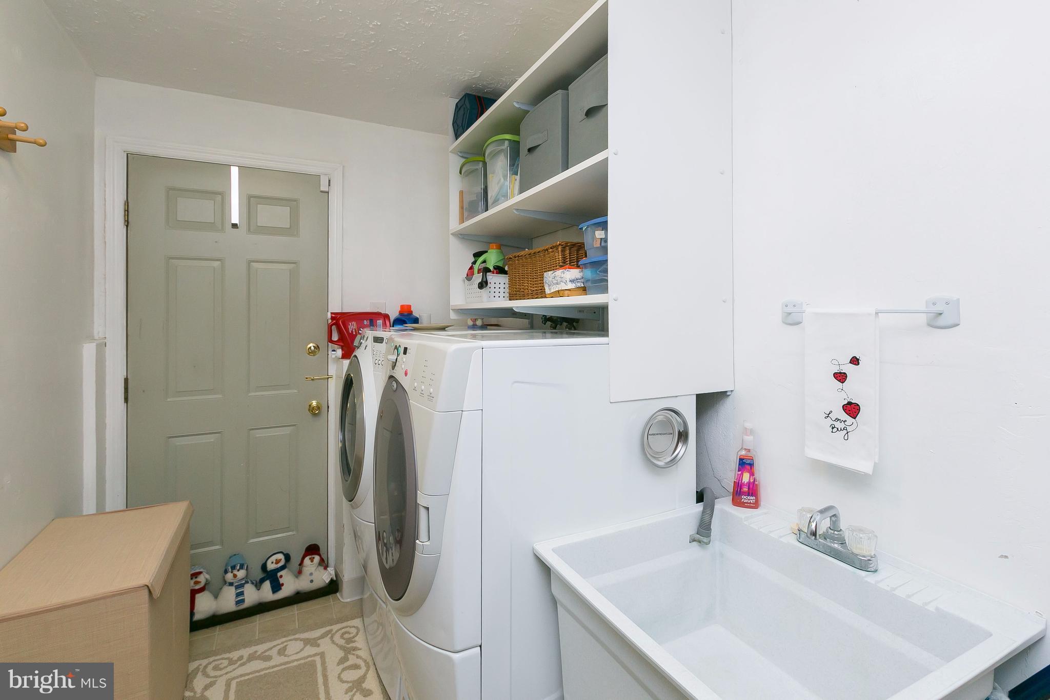 WOODBRIDGE CENTER - Residential