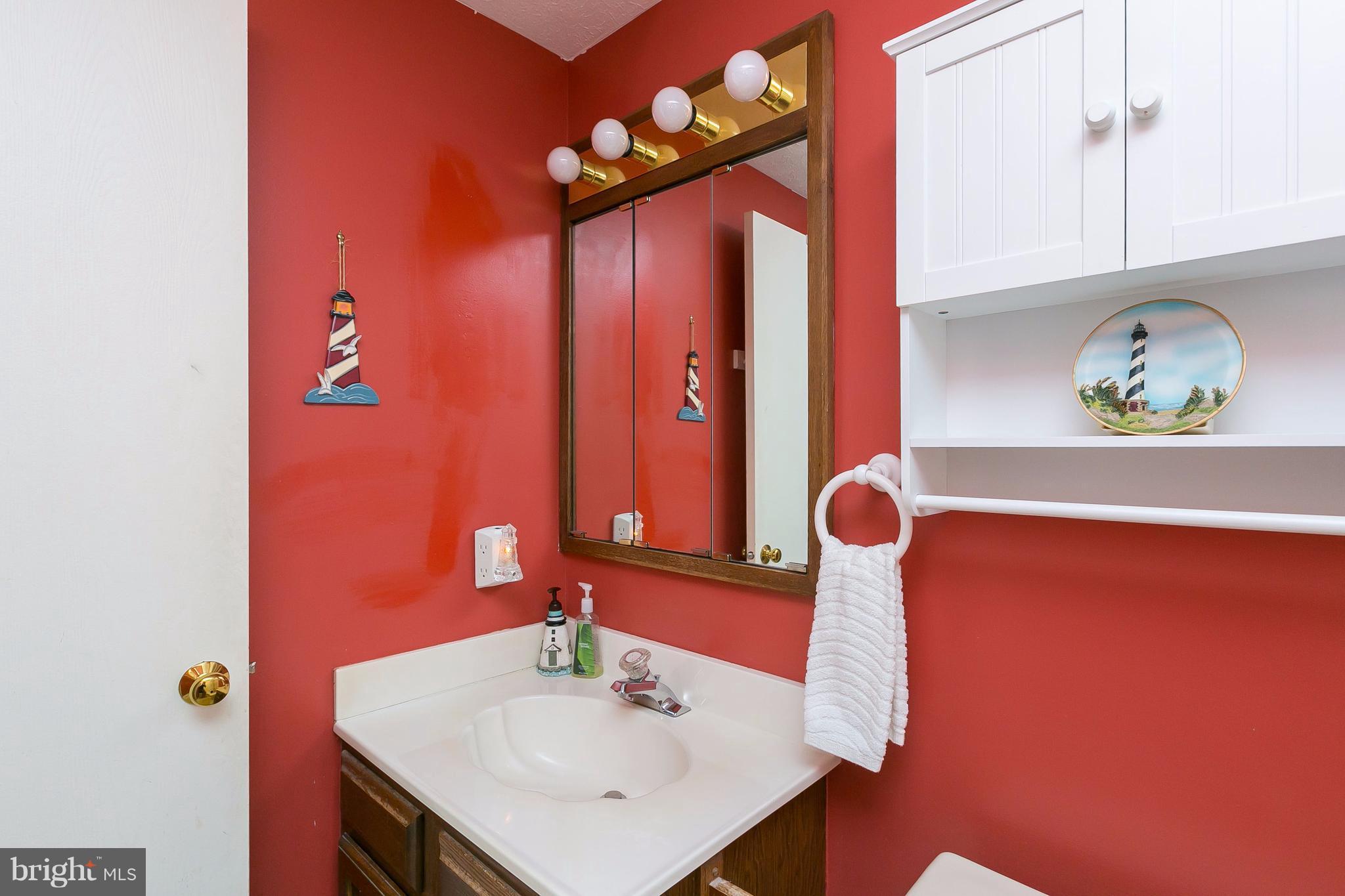 WOODBRIDGE CENTER - Residential