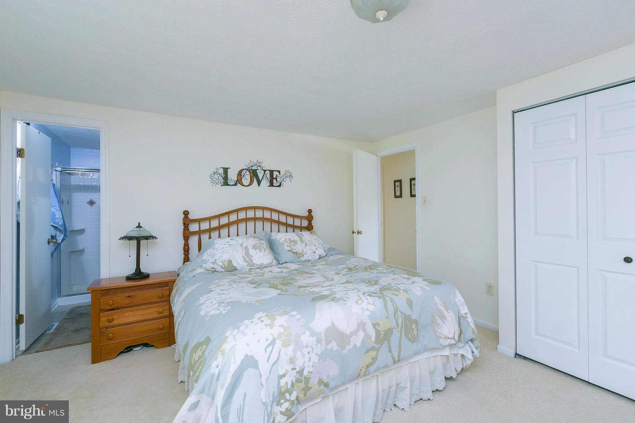 WOODBRIDGE CENTER - Residential