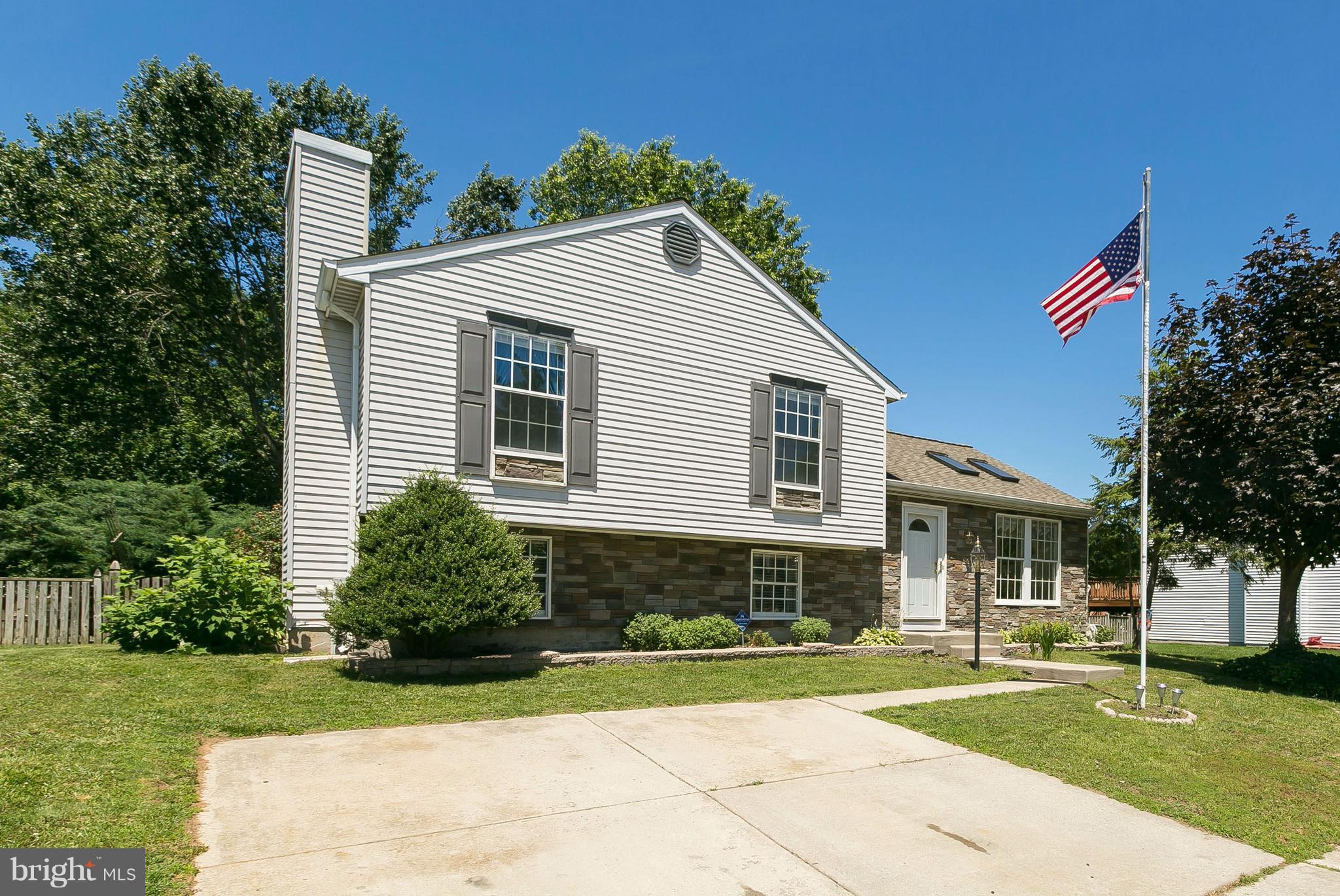 WOODBRIDGE CENTER - Residential