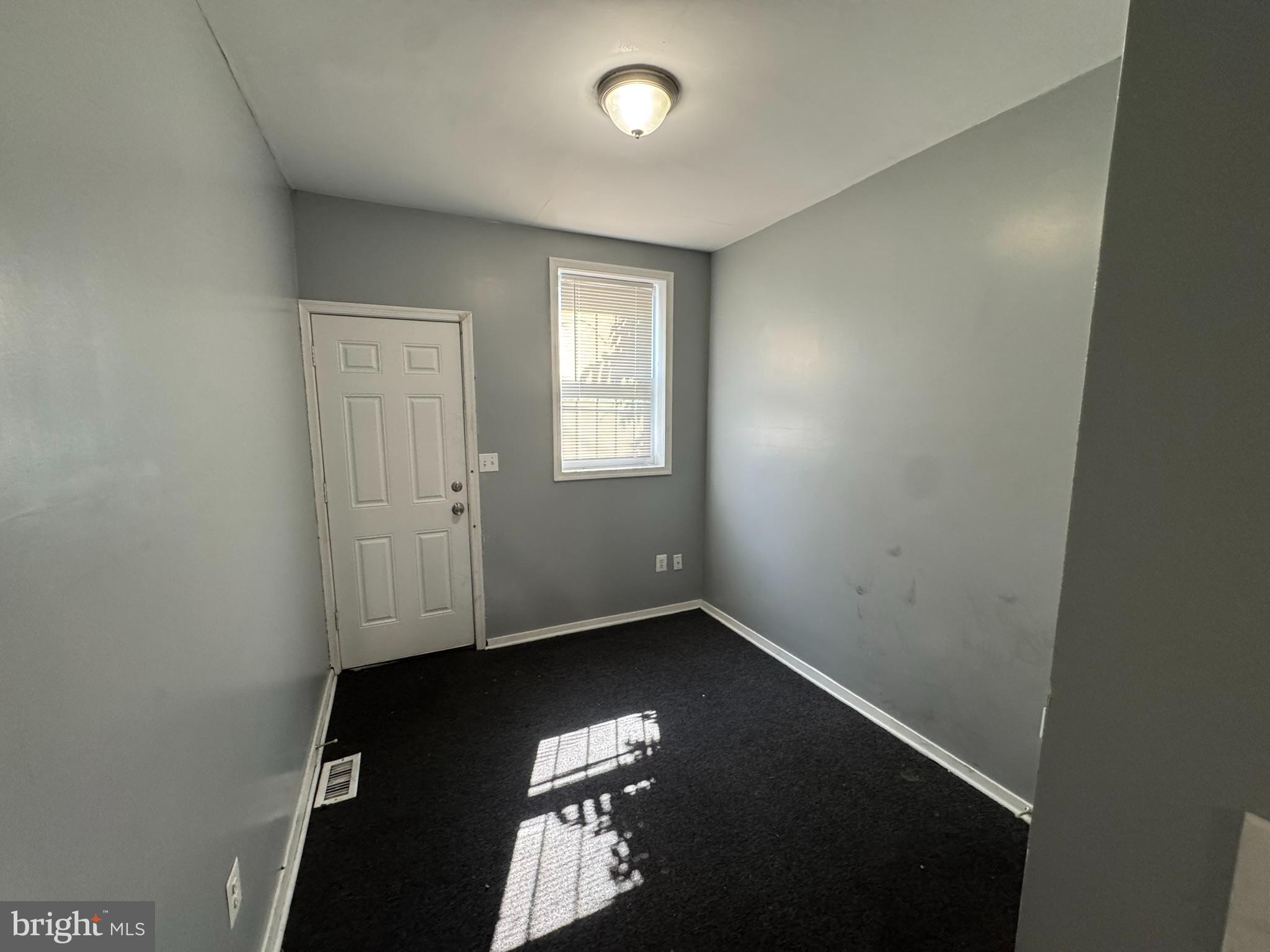 SANDTOWN-WINCHESTER - Residential