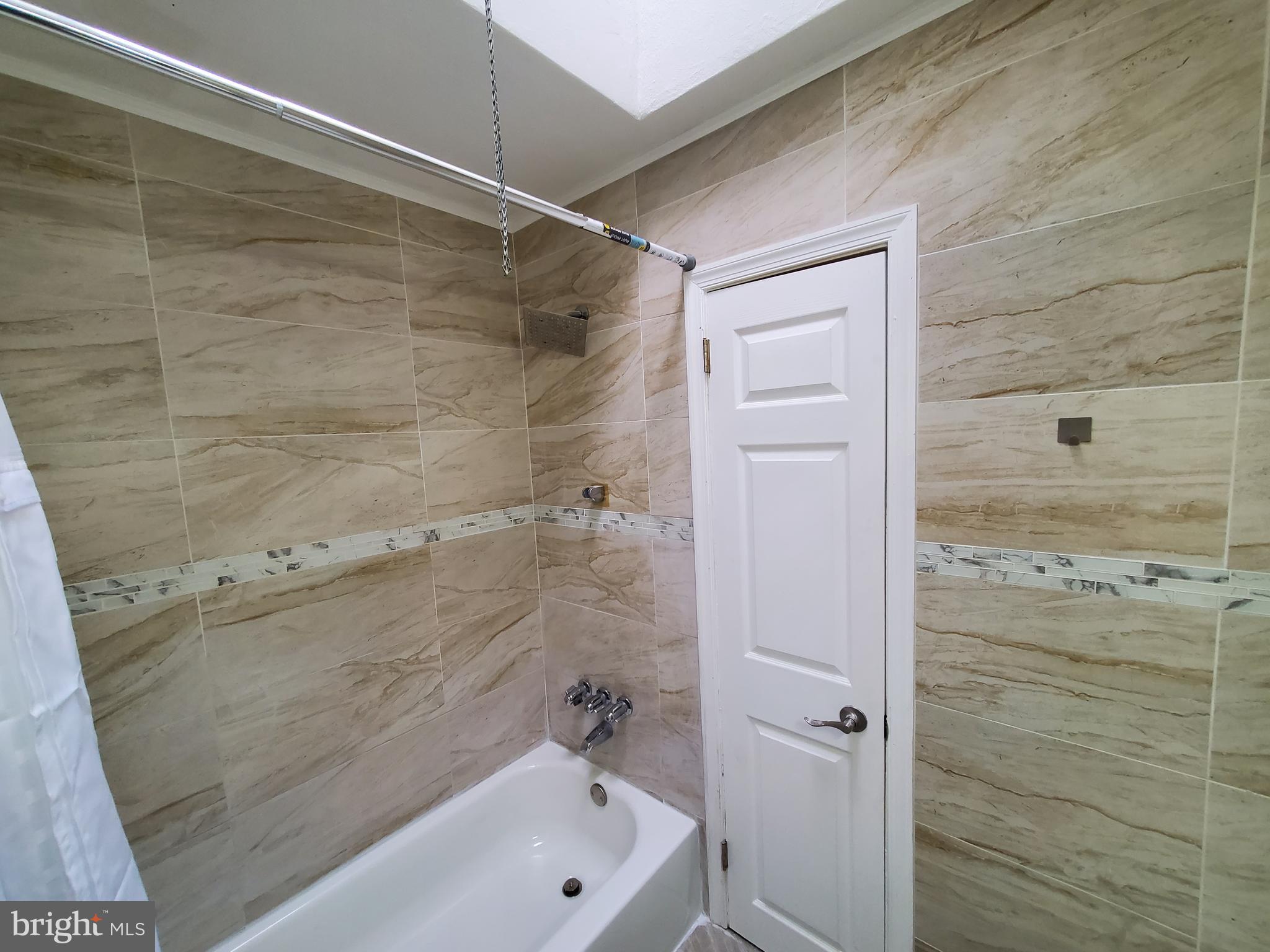 PHILADELPHIA (NORTHEAST) - Residential