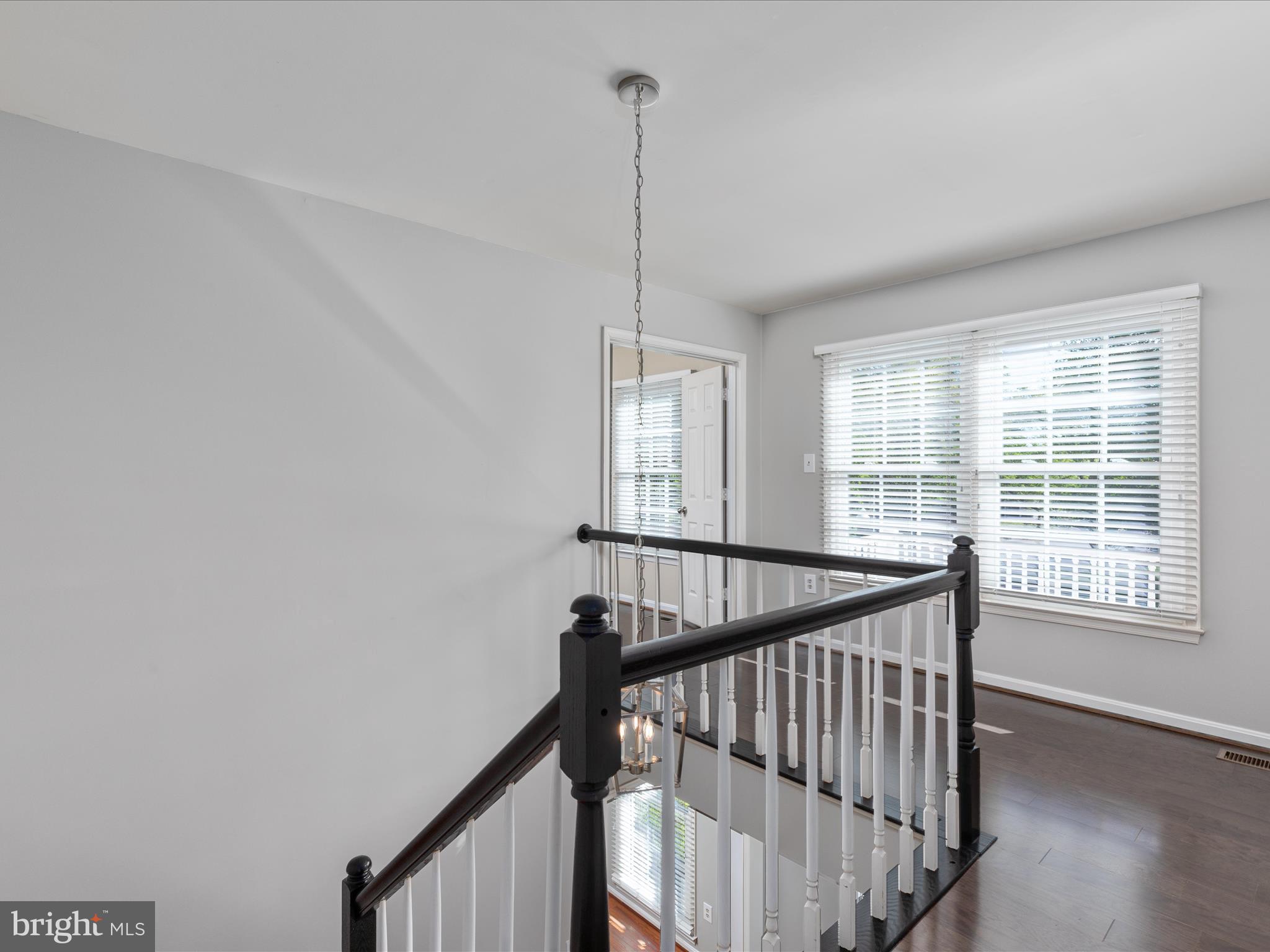 ASHBURN VILLAGE - Residential