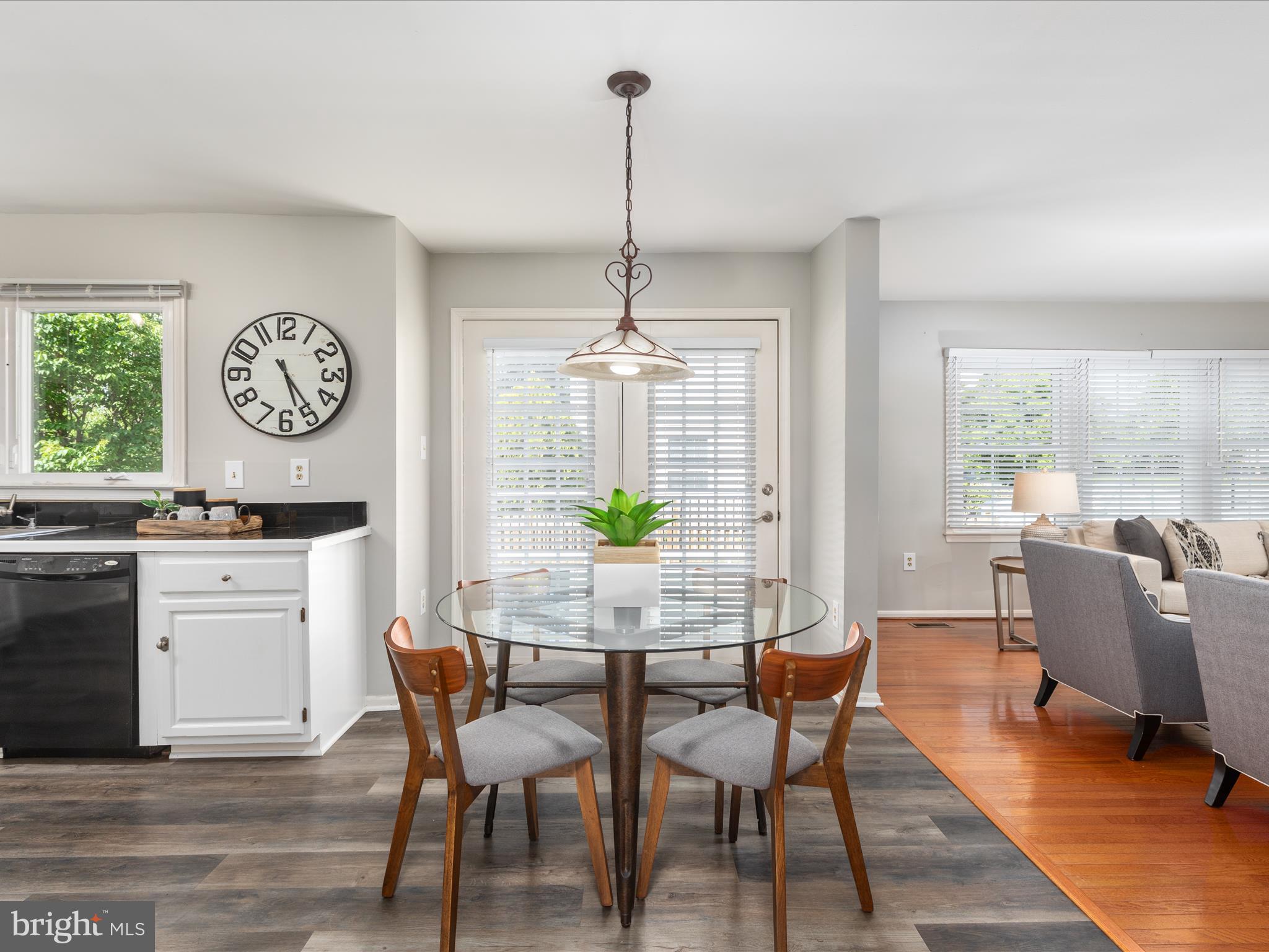 ASHBURN VILLAGE - Residential