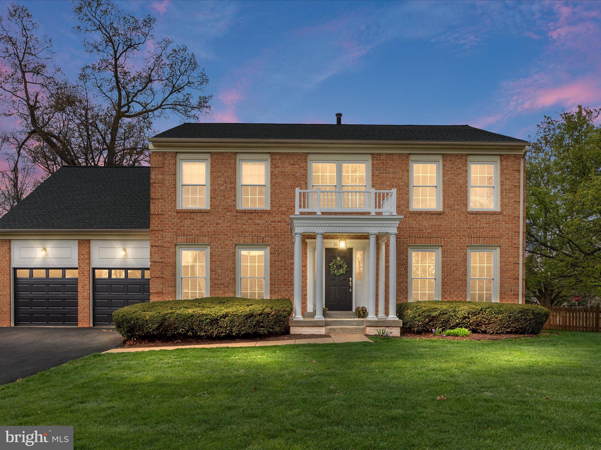 ASHBURN VILLAGE - Residential