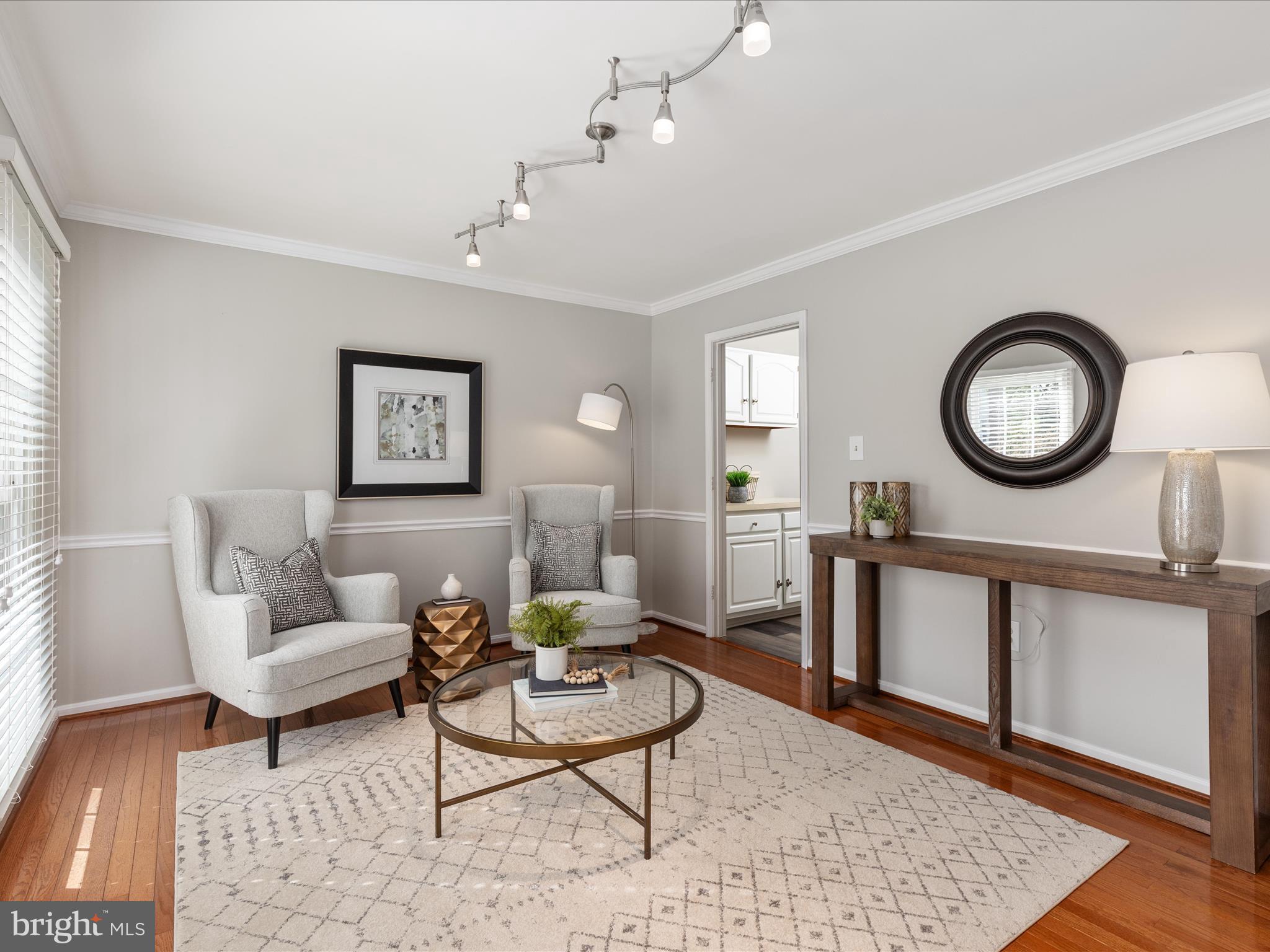 ASHBURN VILLAGE - Residential