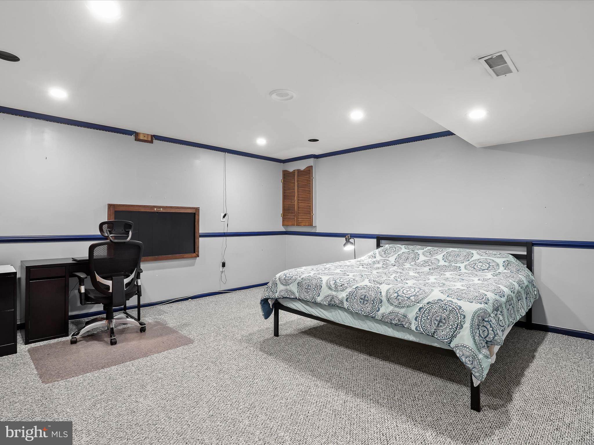 AUTUMN RIDGE - Residential