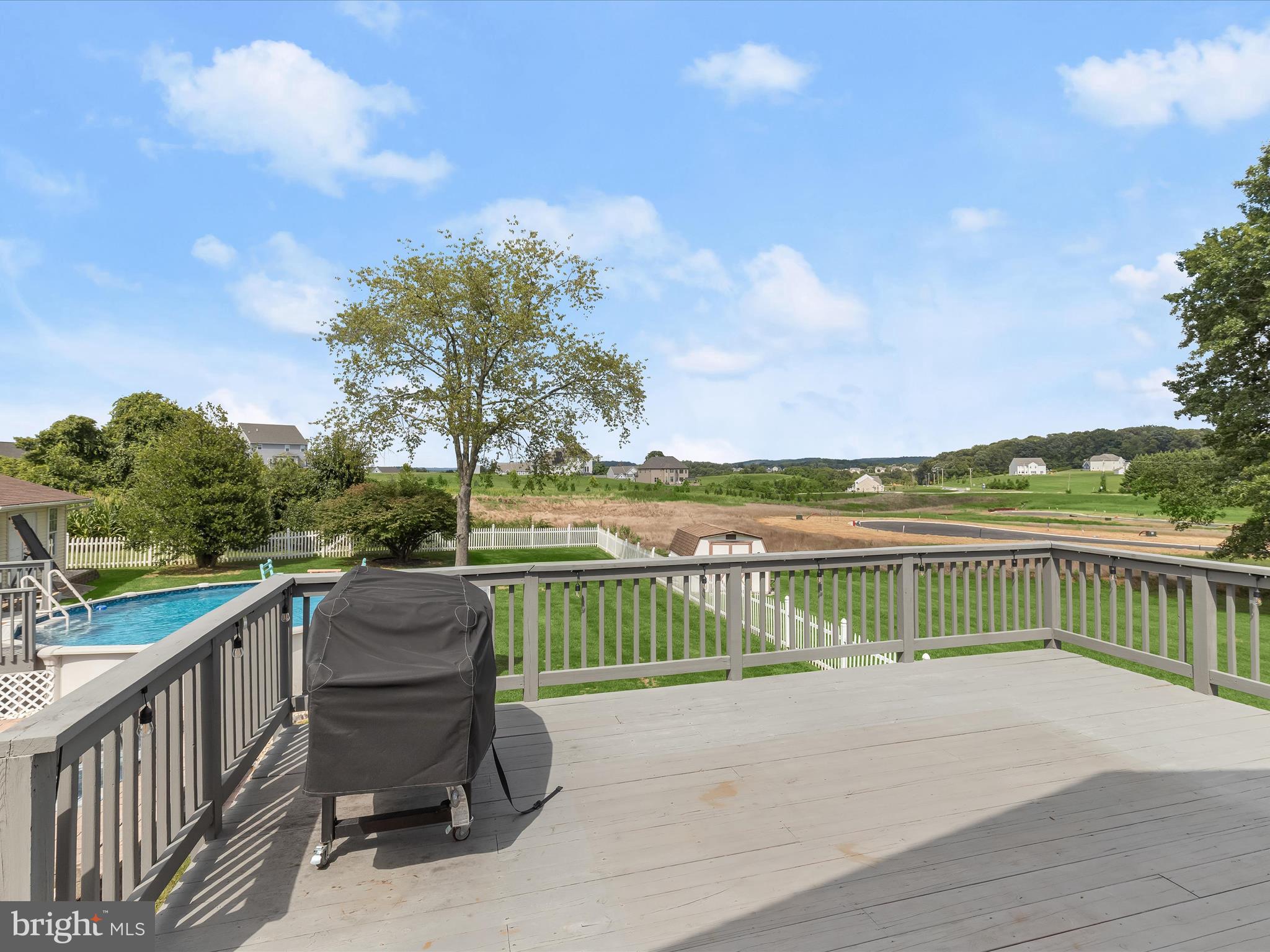 AUTUMN RIDGE - Residential