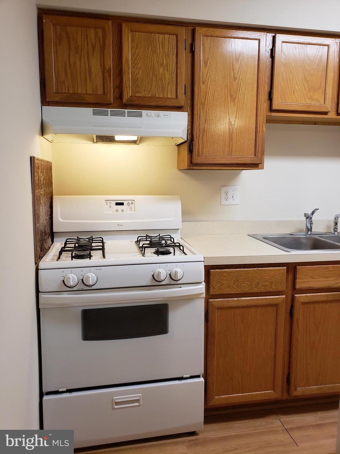 WARRENTON GARDENS - Residential Lease