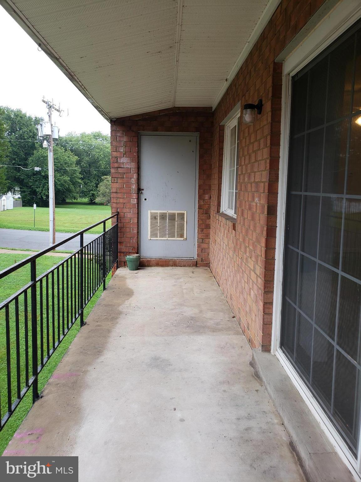 WARRENTON GARDENS - Residential Lease