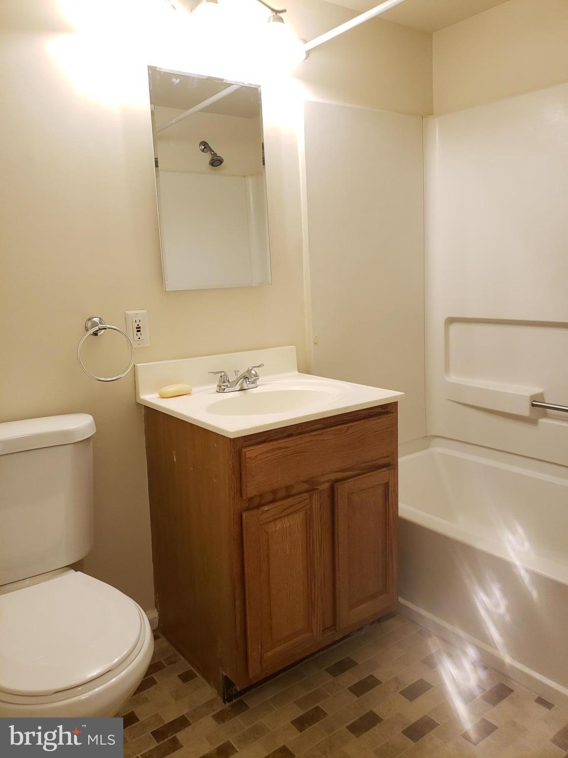 WARRENTON GARDENS - Residential Lease