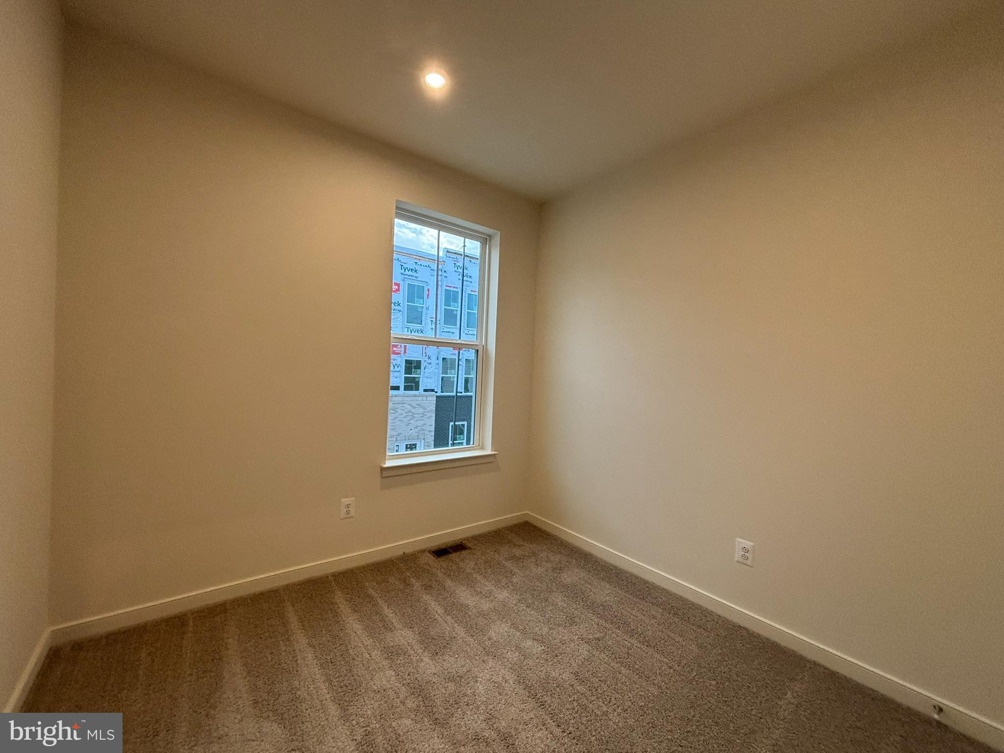 CASCADE LANDING - Residential