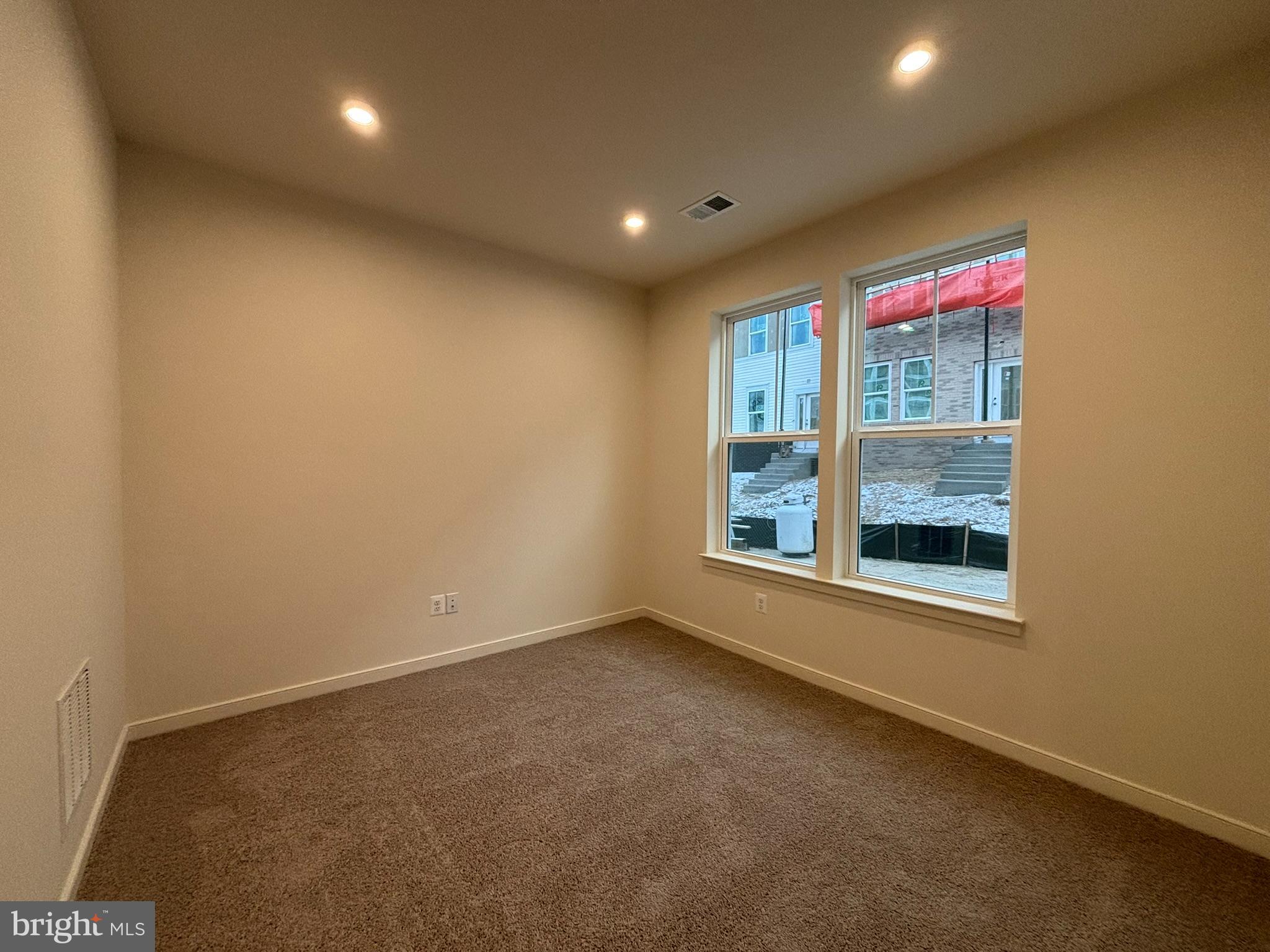 CASCADE LANDING - Residential