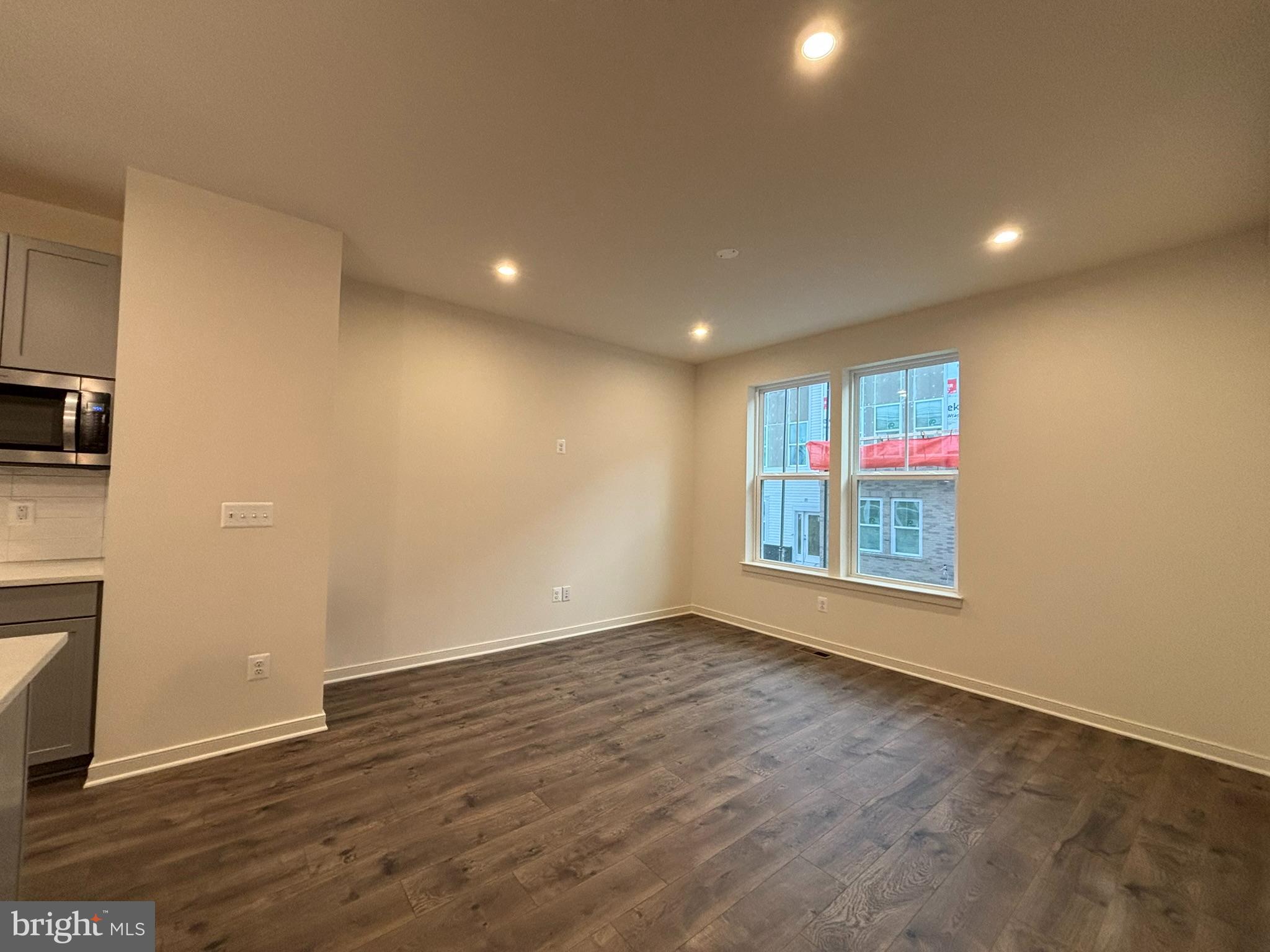 CASCADE LANDING - Residential