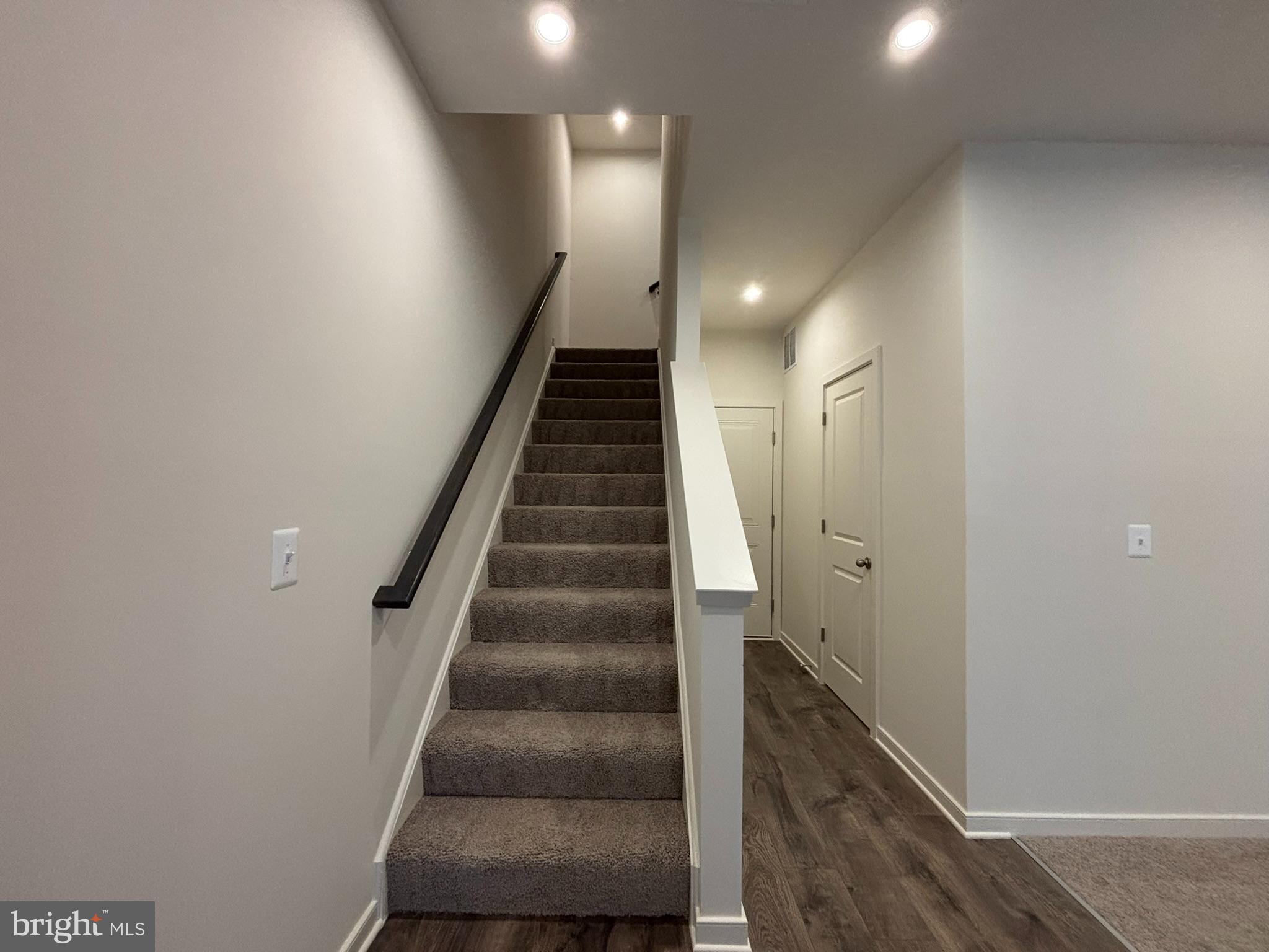 CASCADE LANDING - Residential