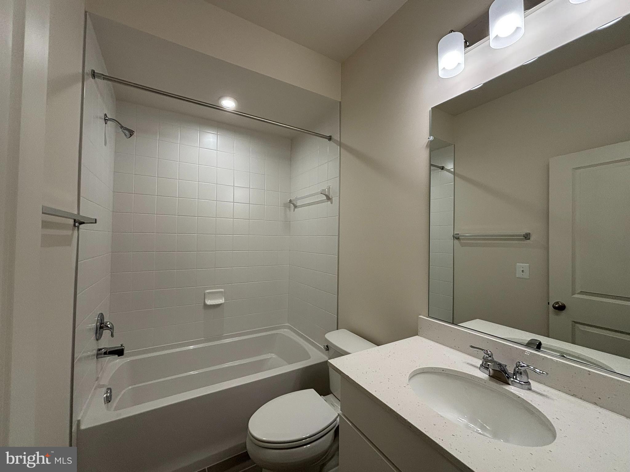 CASCADE LANDING - Residential