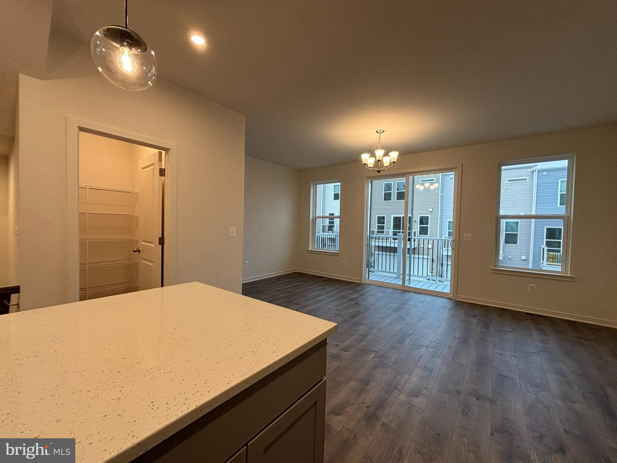 CASCADE LANDING - Residential