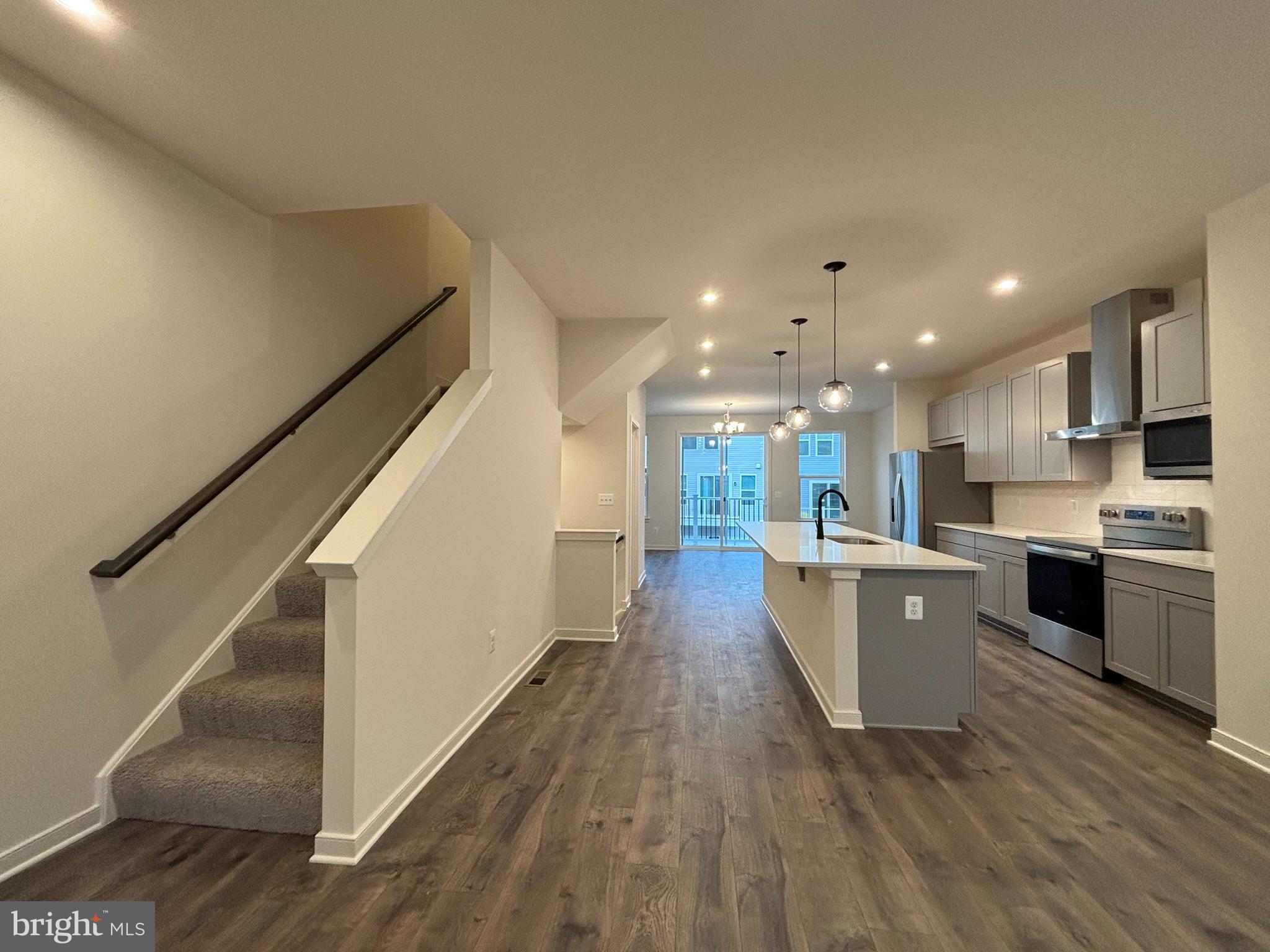 CASCADE LANDING - Residential