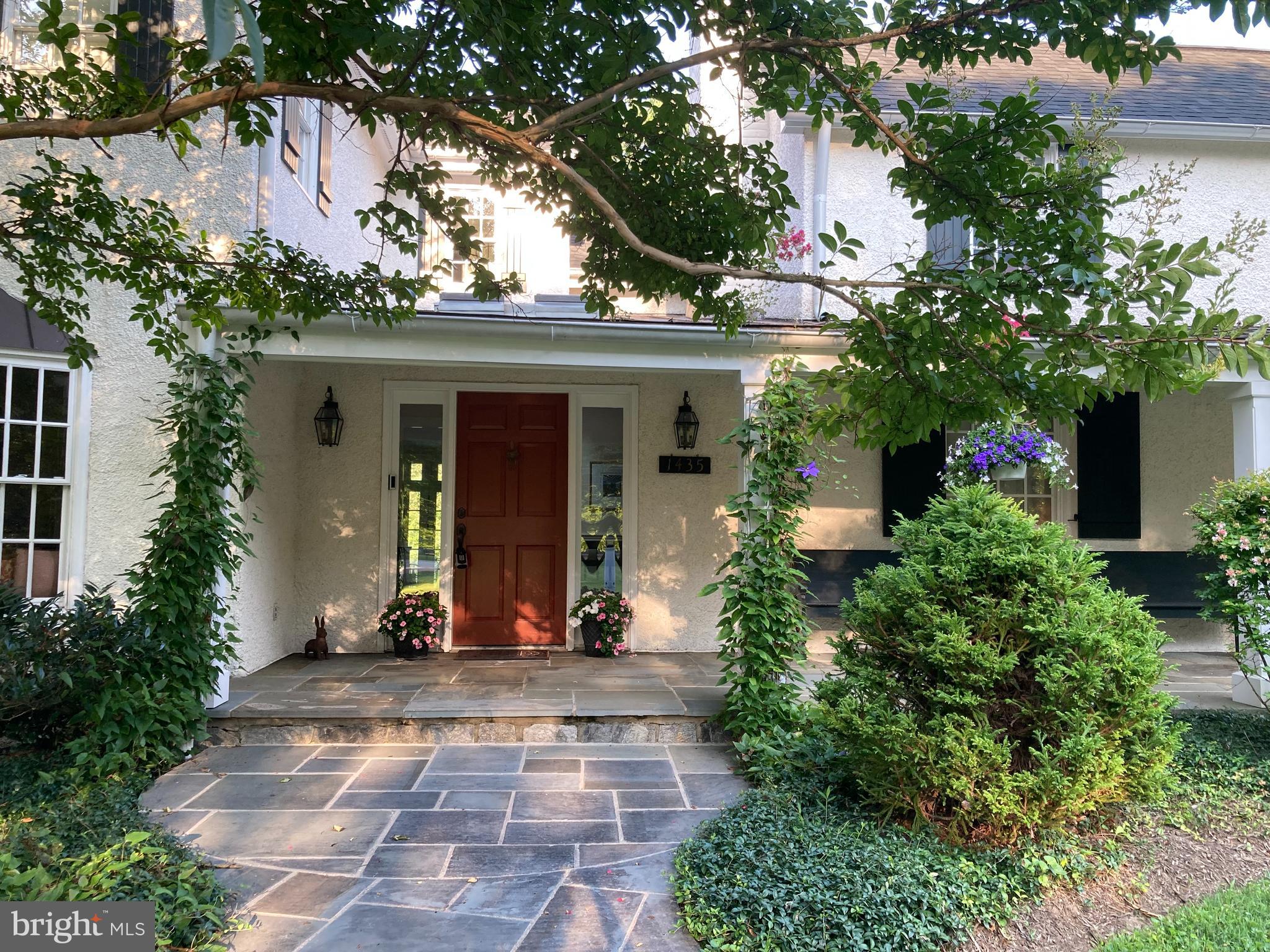 COLVIN RUN ESTATES - Residential