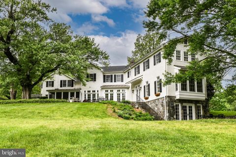 1435 HUNTER VIEW FARMS VIENNA VA 22182