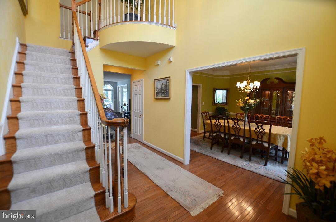 RIVER CREST - Residential