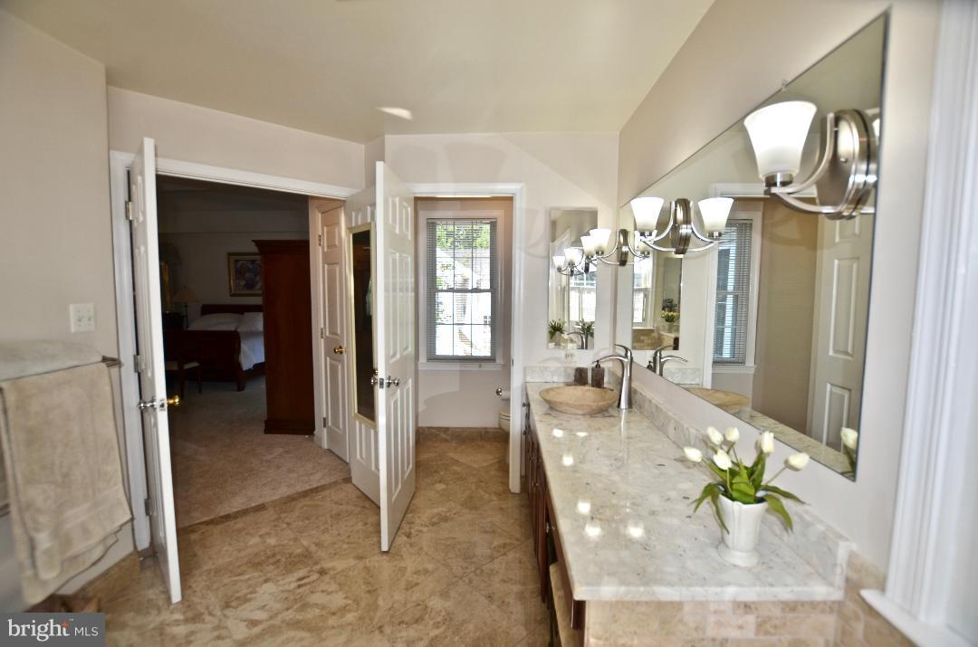 RIVER CREST - Residential