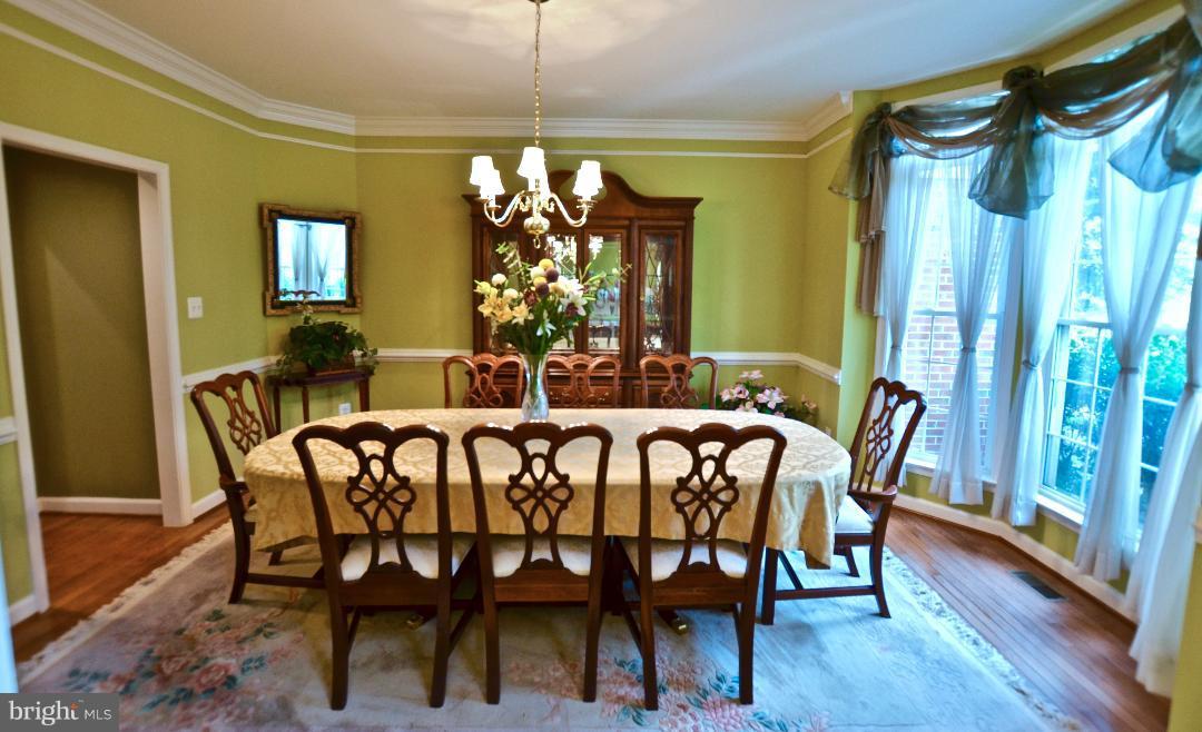 RIVER CREST - Residential