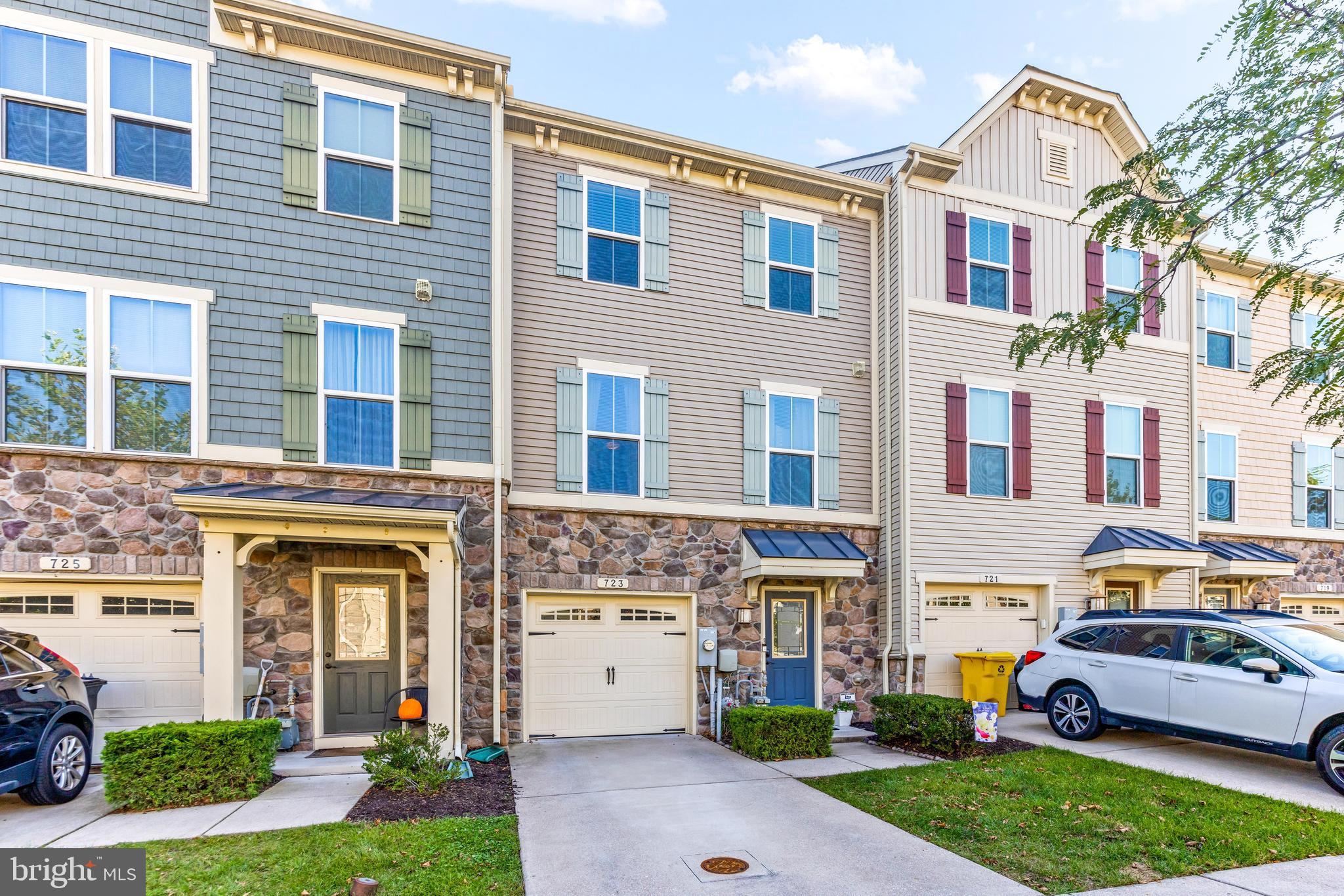723 APPLE ORCHARD DRIVE