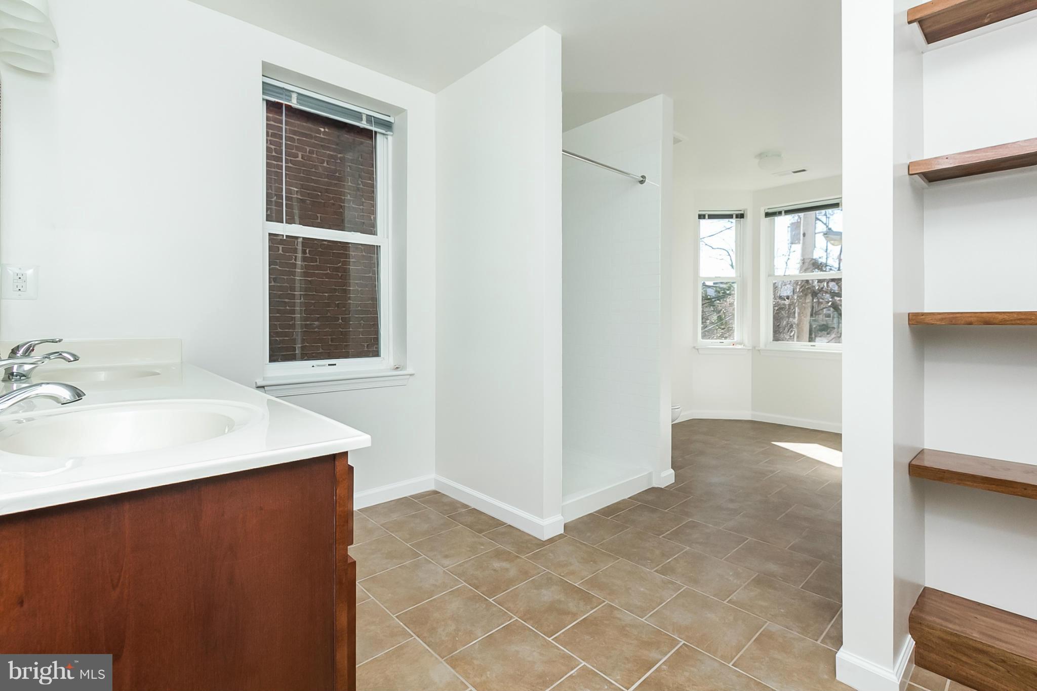 BARCLAY - Residential