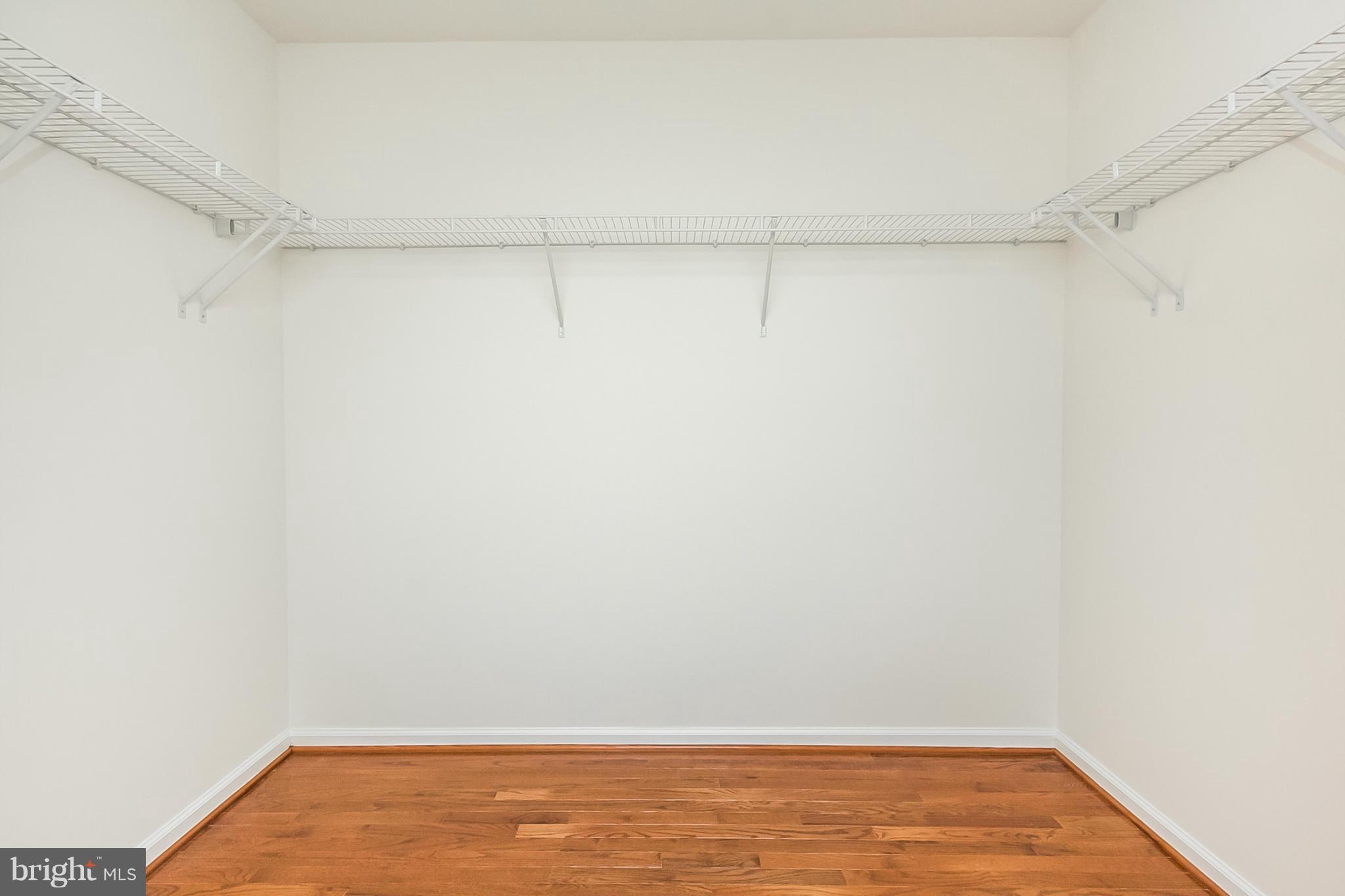 BARCLAY - Residential