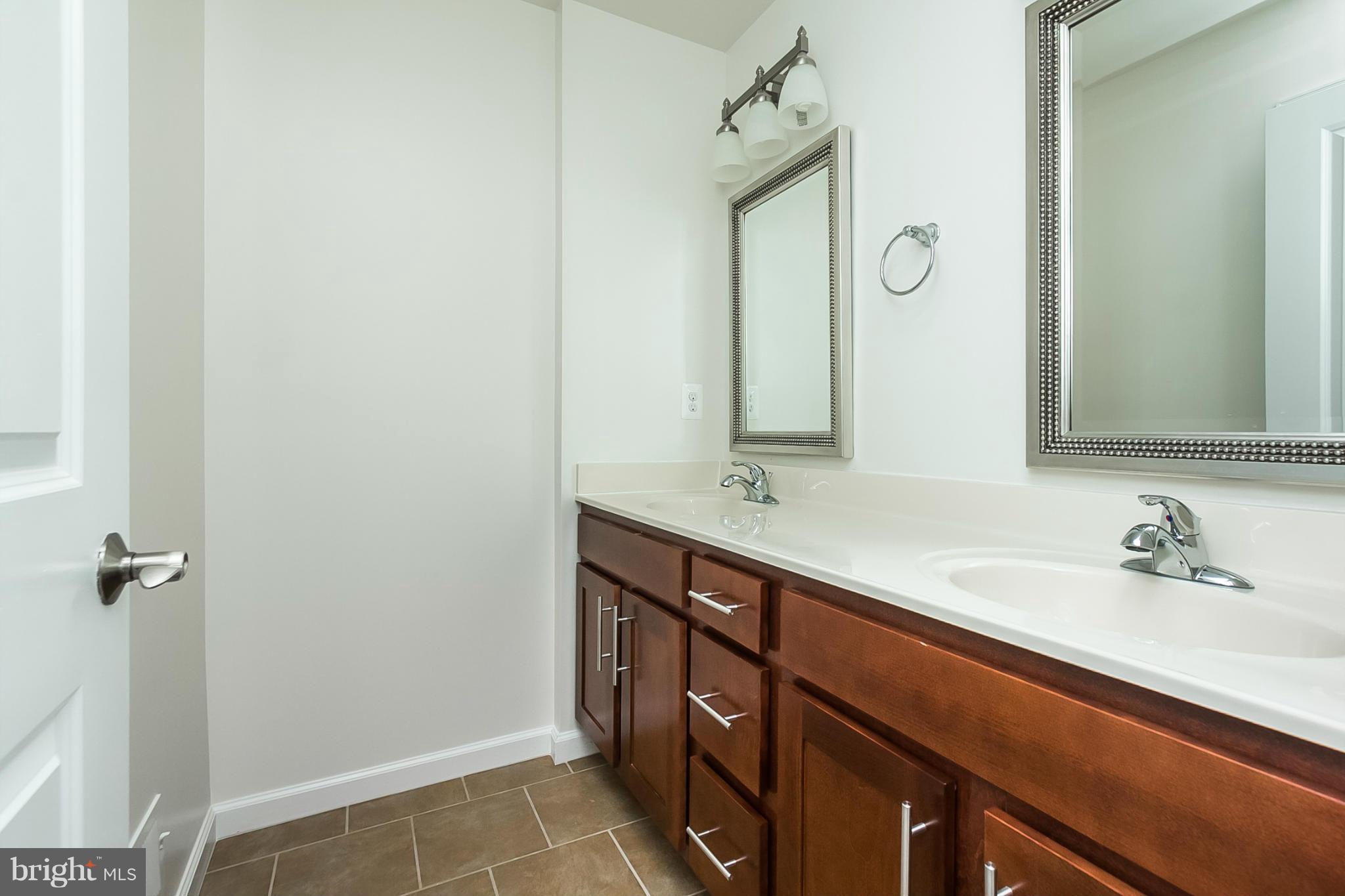 BARCLAY - Residential