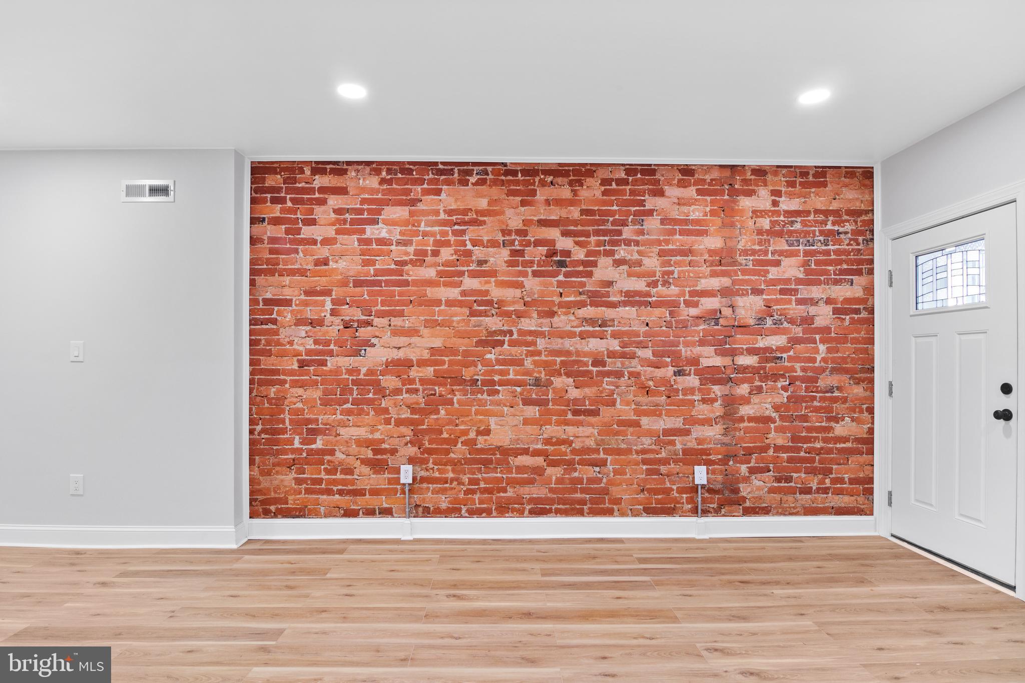 COBBS CREEK - Residential