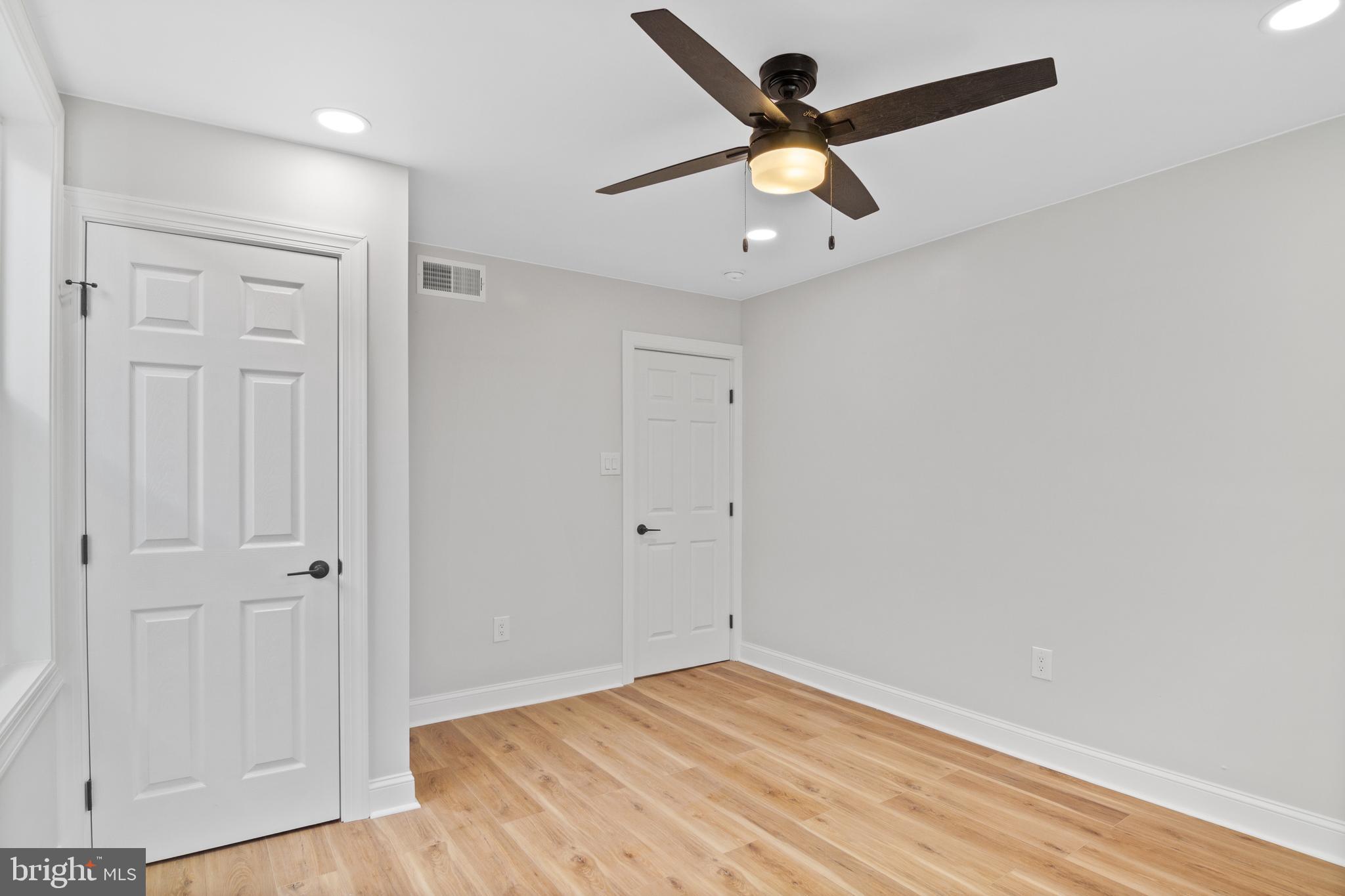 COBBS CREEK - Residential